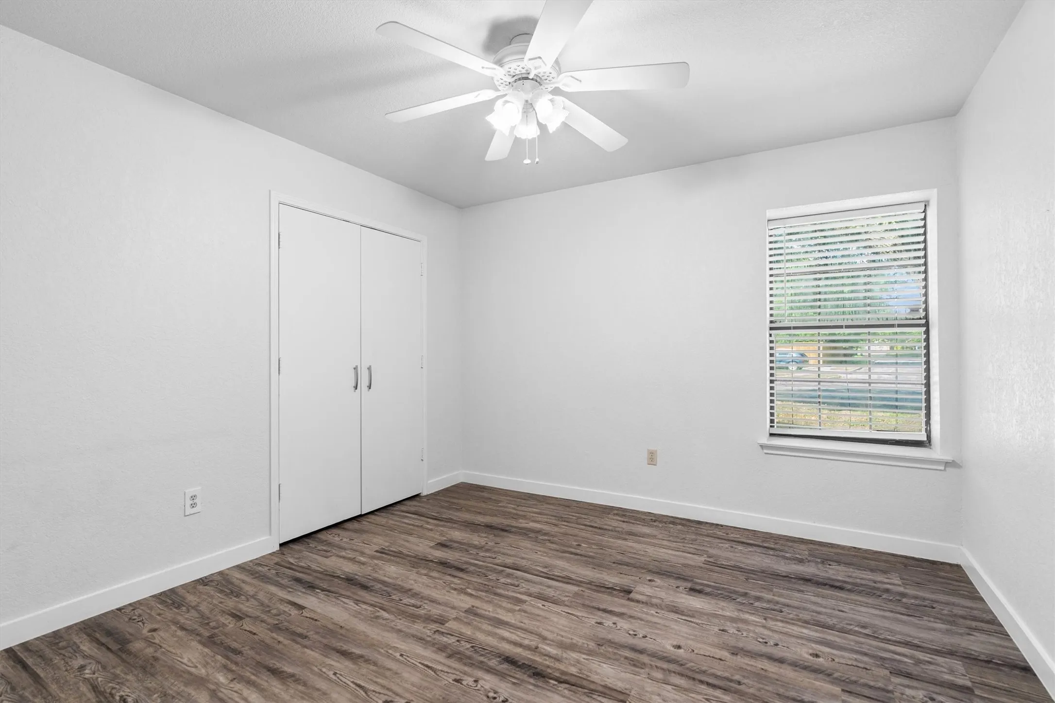 Single Family Residence For Sale in Tarrant County , 6836 Megan Lane, North Richland Hills, Texas 76182, 3 Bedroom, 2 Bathroom, 2 Garage spaces, 1,823 Sqft, built in 1985, mls#21399669, Real Estate Agent in North Richland Hills, Homes For Sale in Tarrant county, Homes For Sale in North Richland Hills, Realtor in North Richland Hills Texas, Real Estate Brokerage Independent Realty Texas, Luminita Cordes Realtor