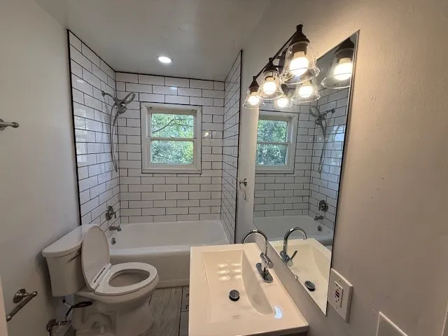 Single Family Residence For Rent in Taylor County , 2158 Lowden Street, Abilene, Texas 79603, 2 Bedroom, 1 Bathroom, 1 Garage spaces, 1,154 Sqft, built in 1956, mls#21401294, Real Estate Agent in Abilene, Homes For Rent in Taylor county, Homes For Rent in Abilene, Realtor in Abilene Texas, Real Estate Brokerage Independent Realty Texas, Luminita Cordes Realtor