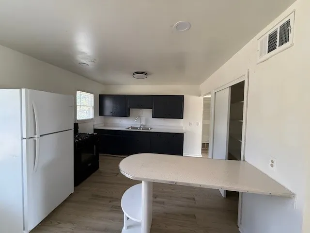 Single Family Residence For Rent in Taylor County , 2158 Lowden Street, Abilene, Texas 79603, 2 Bedroom, 1 Bathroom, 1 Garage spaces, 1,154 Sqft, built in 1956, mls#21401294, Real Estate Agent in Abilene, Homes For Rent in Taylor county, Homes For Rent in Abilene, Realtor in Abilene Texas, Real Estate Brokerage Independent Realty Texas, Luminita Cordes Realtor