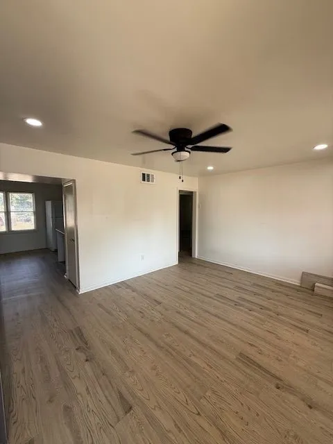 Single Family Residence For Rent in Taylor County , 2158 Lowden Street, Abilene, Texas 79603, 2 Bedroom, 1 Bathroom, 1 Garage spaces, 1,154 Sqft, built in 1956, mls#21401294, Real Estate Agent in Abilene, Homes For Rent in Taylor county, Homes For Rent in Abilene, Realtor in Abilene Texas, Real Estate Brokerage Independent Realty Texas, Luminita Cordes Realtor