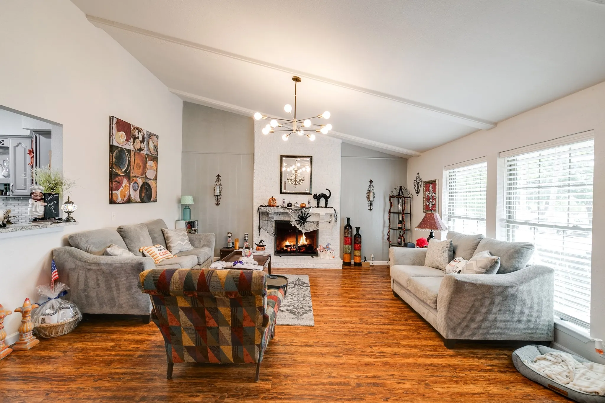 Single Family Residence For Sale in Dallas County , 2217 Homestead Place, Garland, Texas 75044, 3 Bedroom, 2 Bathroom, Garage spaces, 2,076 Sqft, built in 1971, mls#21401301, Real Estate Agent in Garland, Homes For Sale in Dallas county, Homes For Sale in Garland, Realtor in Garland Texas, Real Estate Brokerage Independent Realty Texas, Luminita Cordes Realtor