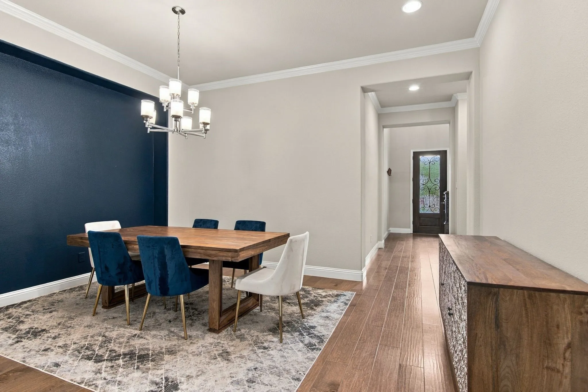 Formal Dining