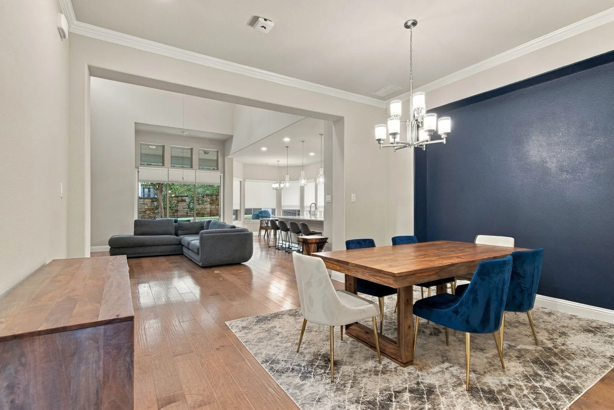 Formal Dining