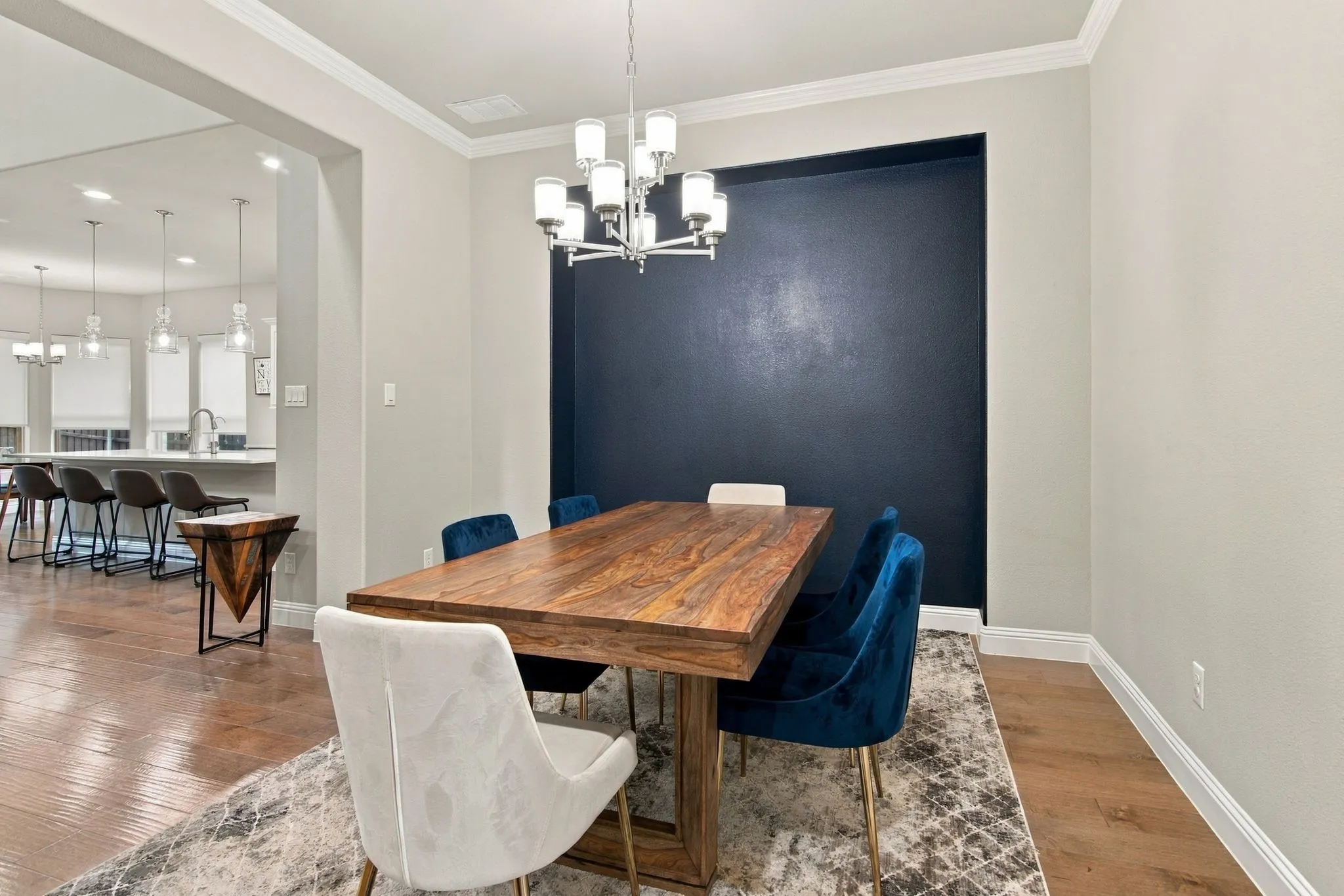 Formal Dining