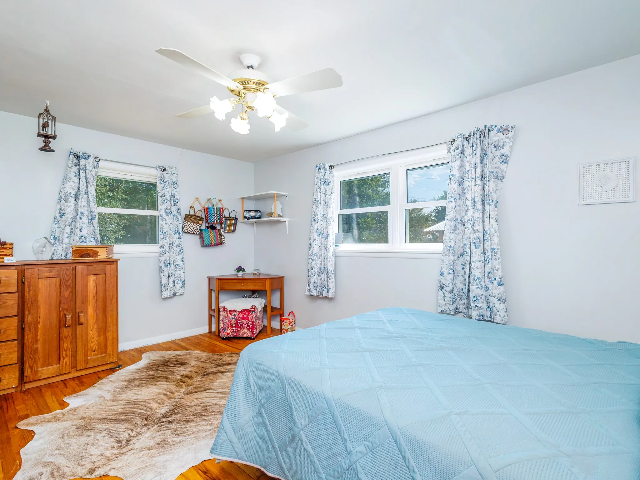 Single Family Residence For Sale in Brown County , 601 Garmon Drive, Early, Texas 76802, 3 Bedroom, 3 Bathroom, 2 Garage spaces, 2,128 Sqft, built in 1959, mls#21401233, Real Estate Agent in Early, Homes For Sale in Brown county, Homes For Sale in Early, Realtor in Early Texas, Real Estate Brokerage Independent Realty Texas, Luminita Cordes Realtor