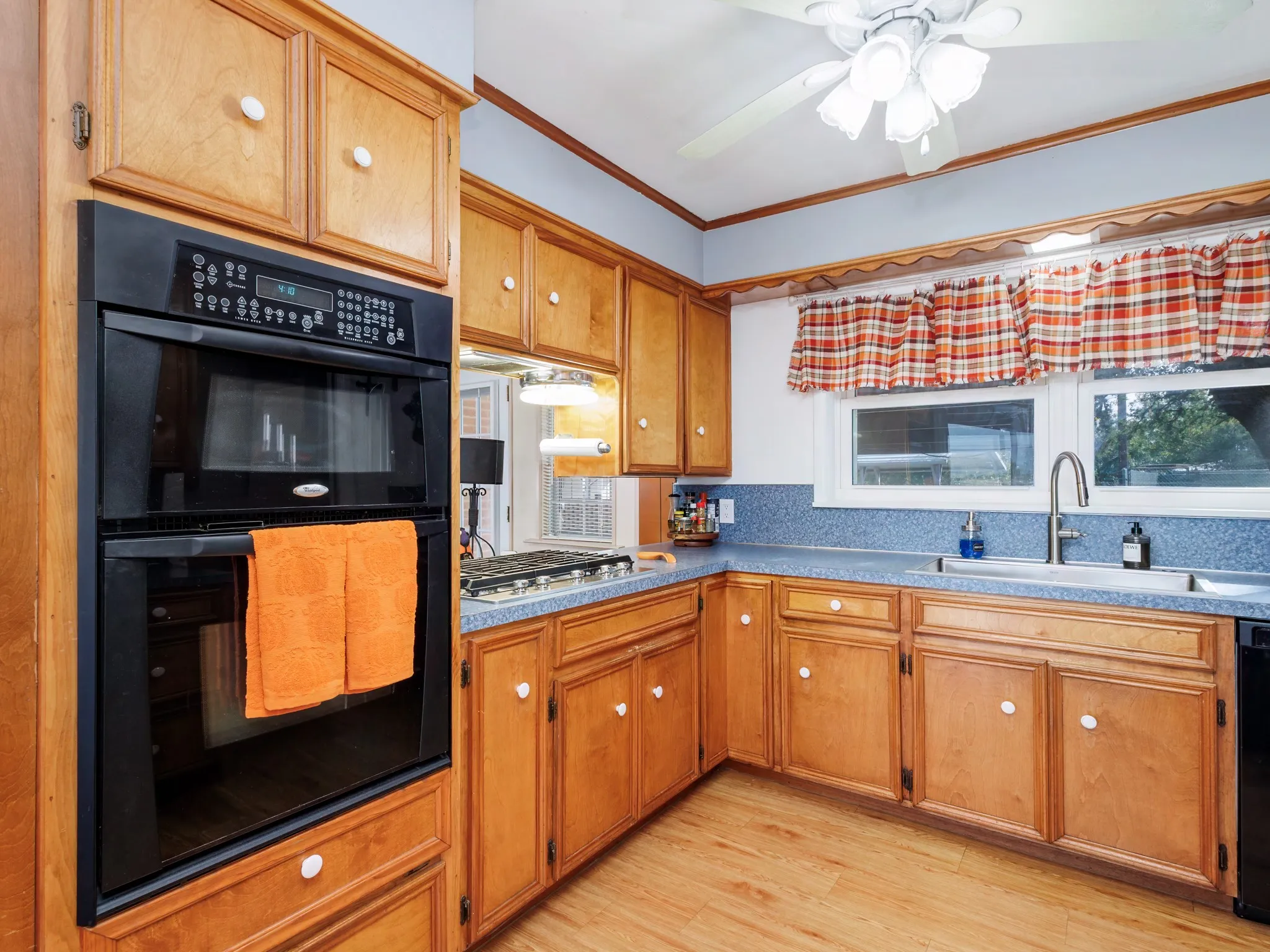 Single Family Residence For Sale in Brown County , 601 Garmon Drive, Early, Texas 76802, 3 Bedroom, 3 Bathroom, 2 Garage spaces, 2,128 Sqft, built in 1959, mls#21401233, Real Estate Agent in Early, Homes For Sale in Brown county, Homes For Sale in Early, Realtor in Early Texas, Real Estate Brokerage Independent Realty Texas, Luminita Cordes Realtor