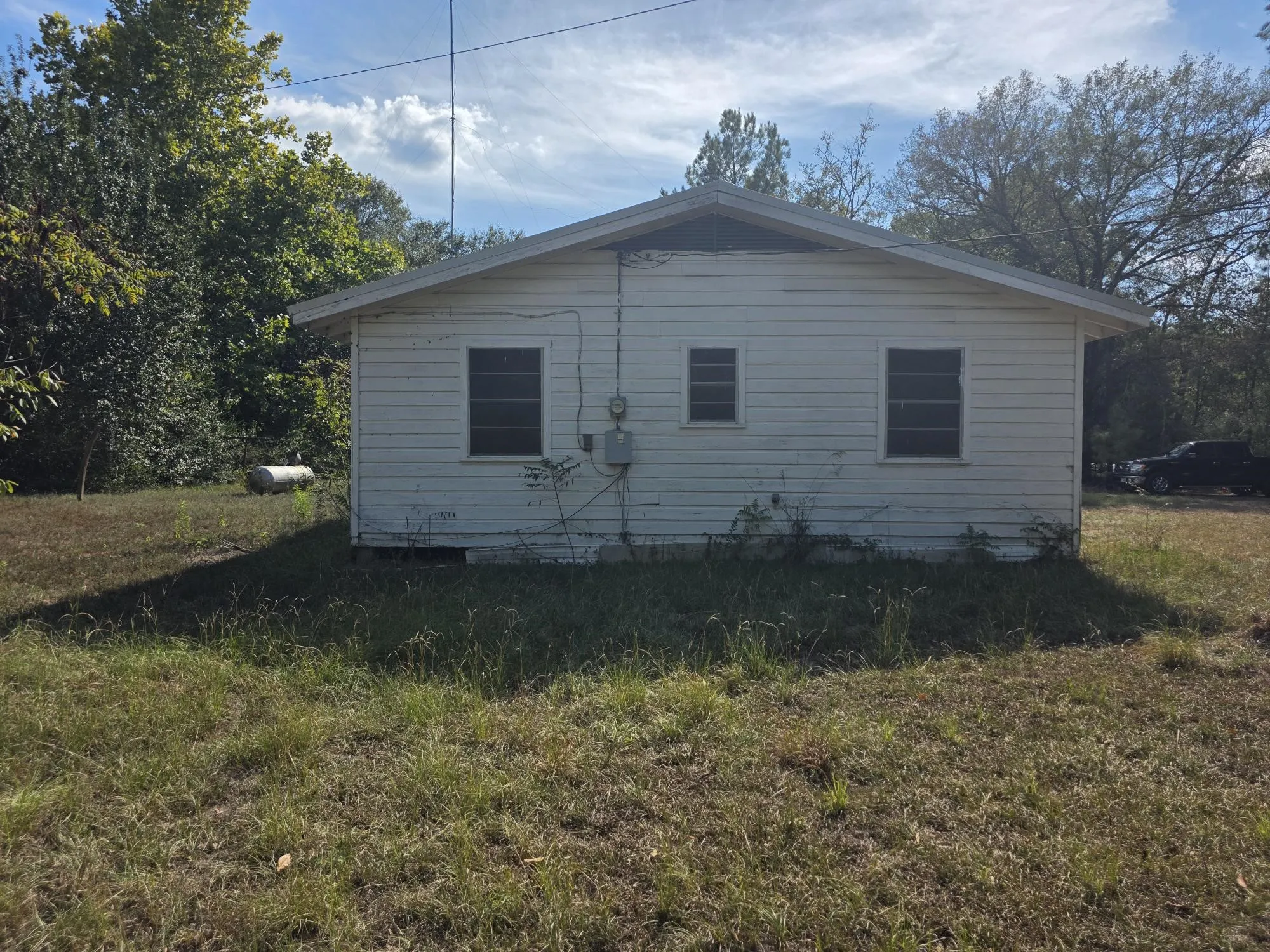 Single Family Residence For Sale in Wood County , 2329 S State Highway 37, Mineola, Texas 75773, 3 Bedroom, 1 Bathroom, Garage spaces, 1,364 Sqft, built in 1970, mls#21401308, Real Estate Agent in Mineola, Homes For Sale in Wood county, Homes For Sale in Mineola, Realtor in Mineola Texas, Real Estate Brokerage Independent Realty Texas, Luminita Cordes Realtor