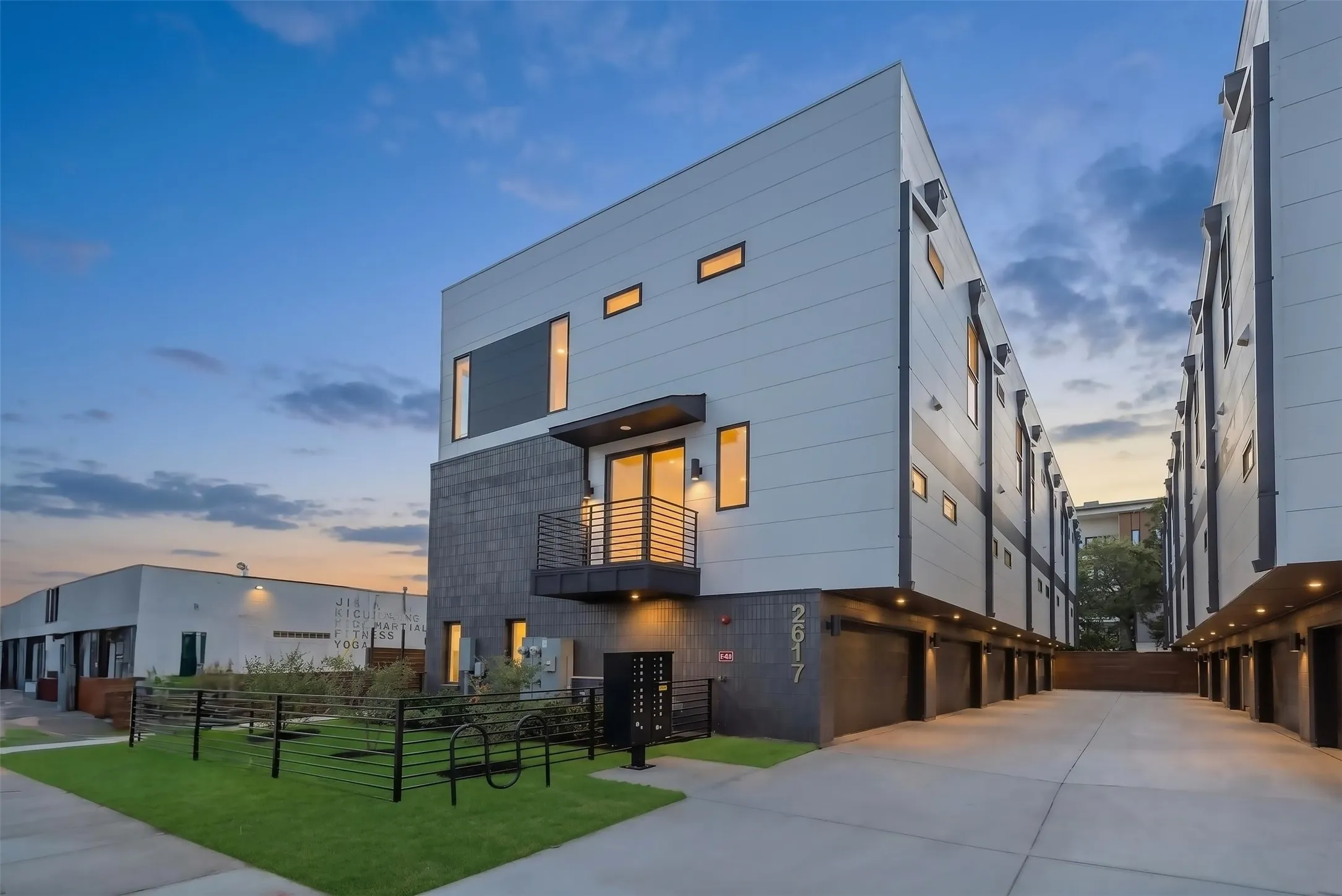 Condominium For Rent in Dallas County , 4420 Atoka Street 104, Dallas, Texas 75204, 2 Bedroom, 3 Bathroom, 2 Garage spaces, 1,567 Sqft, built in 2026, mls#21401309, Real Estate Agent in Dallas, Homes For Rent in Dallas county, Homes For Rent in Dallas, Realtor in Dallas Texas, Real Estate Brokerage Independent Realty Texas, Luminita Cordes Realtor