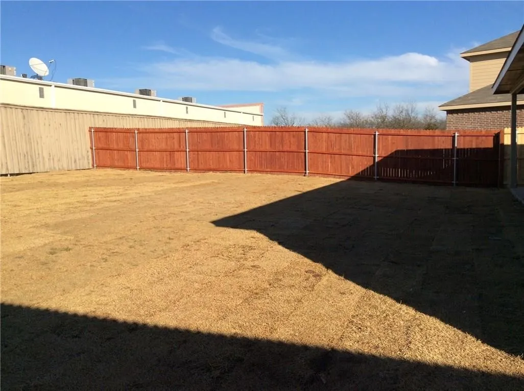 Single Family Residence For Rent in Collin County , 704 Westgate Court, Anna, Texas 75409, 3 Bedroom, 2 Bathroom, 2 Garage spaces, 1,580 Sqft, built in 2014, mls#21401310, Real Estate Agent in Anna, Homes For Rent in Collin county, Homes For Rent in Anna, Realtor in Anna Texas, Real Estate Brokerage Independent Realty Texas, Luminita Cordes Realtor