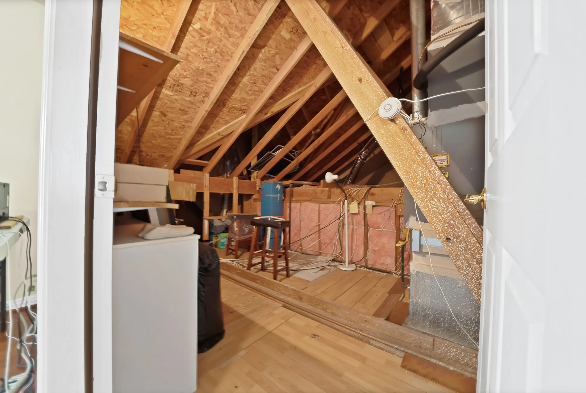 Townhouse For Sale in Dallas County , 1607 Masters Drive, De Soto, Texas 75115, 3 Bedroom, 2 Bathroom, 2 Garage spaces, 1,846 Sqft, built in 1998, mls#21398021, Real Estate Agent in De Soto, Homes For Sale in Dallas county, Homes For Sale in De Soto, Realtor in De Soto Texas, Real Estate Brokerage Independent Realty Texas, Luminita Cordes Realtor