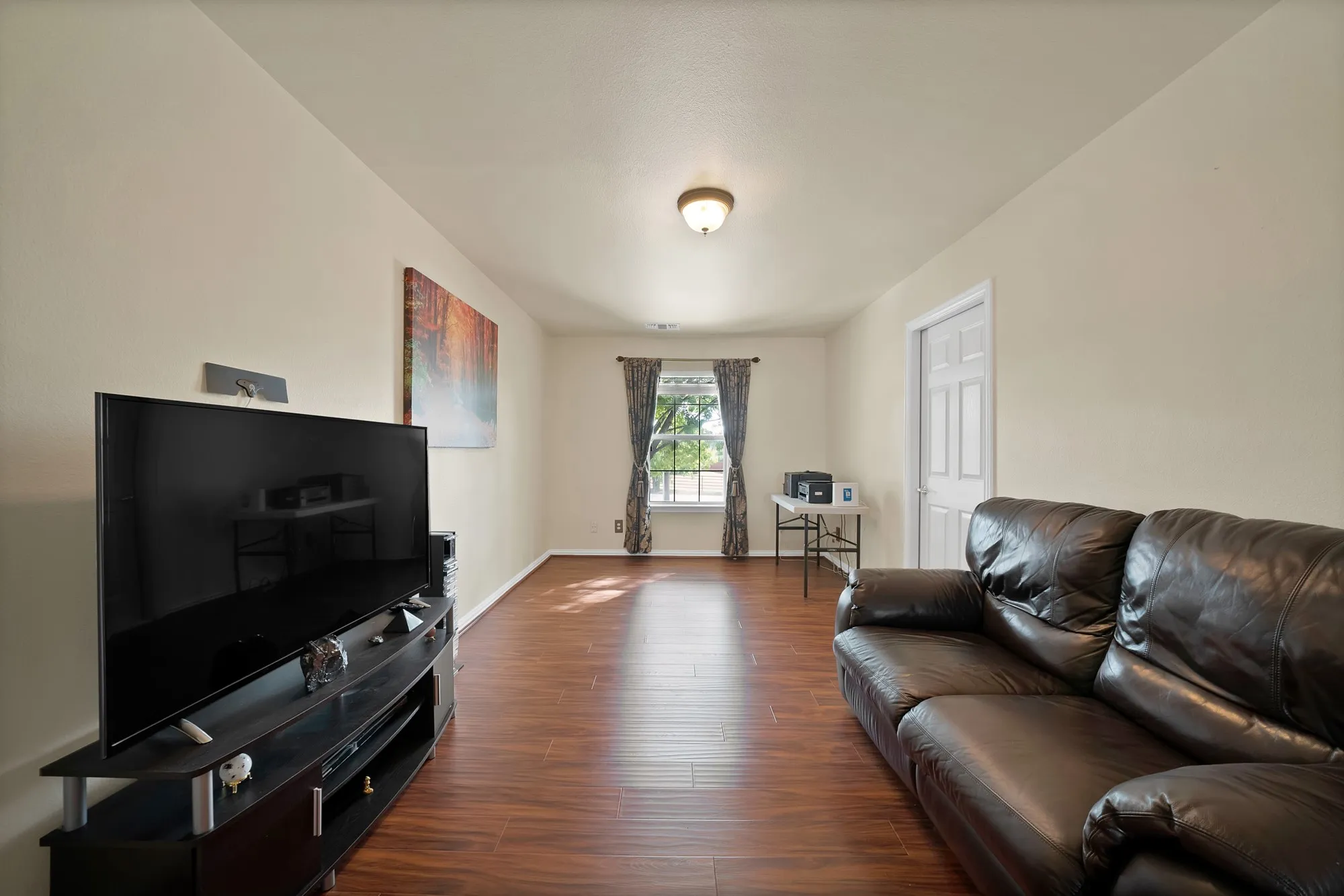 Townhouse For Sale in Dallas County , 1607 Masters Drive, De Soto, Texas 75115, 3 Bedroom, 2 Bathroom, 2 Garage spaces, 1,846 Sqft, built in 1998, mls#21398021, Real Estate Agent in De Soto, Homes For Sale in Dallas county, Homes For Sale in De Soto, Realtor in De Soto Texas, Real Estate Brokerage Independent Realty Texas, Luminita Cordes Realtor