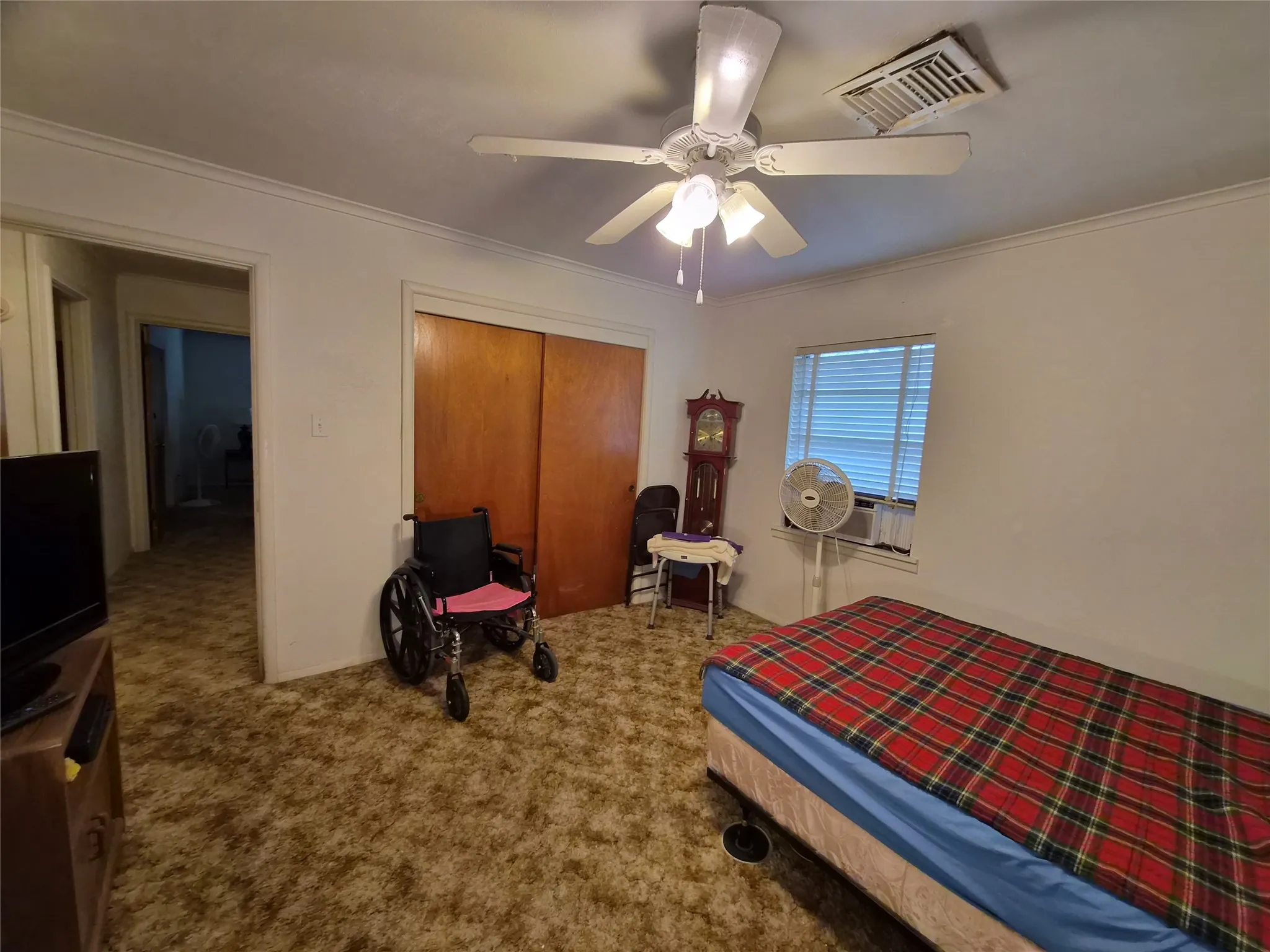 One of the 3 bedrooms.