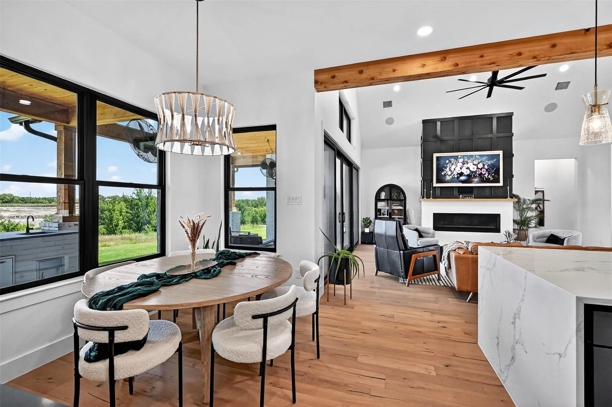 Single Family Residence For Rent in Grayson County , 2028 Fox Bend Trace, Gunter, Texas 75058, 3 Bedroom, 4 Bathroom, 3 Garage spaces, 2,524 Sqft, built in 2023, mls#21396755, Real Estate Agent in Gunter, Homes For Rent in Grayson county, Homes For Rent in Gunter, Realtor in Gunter Texas, Real Estate Brokerage Independent Realty Texas, Luminita Cordes Realtor