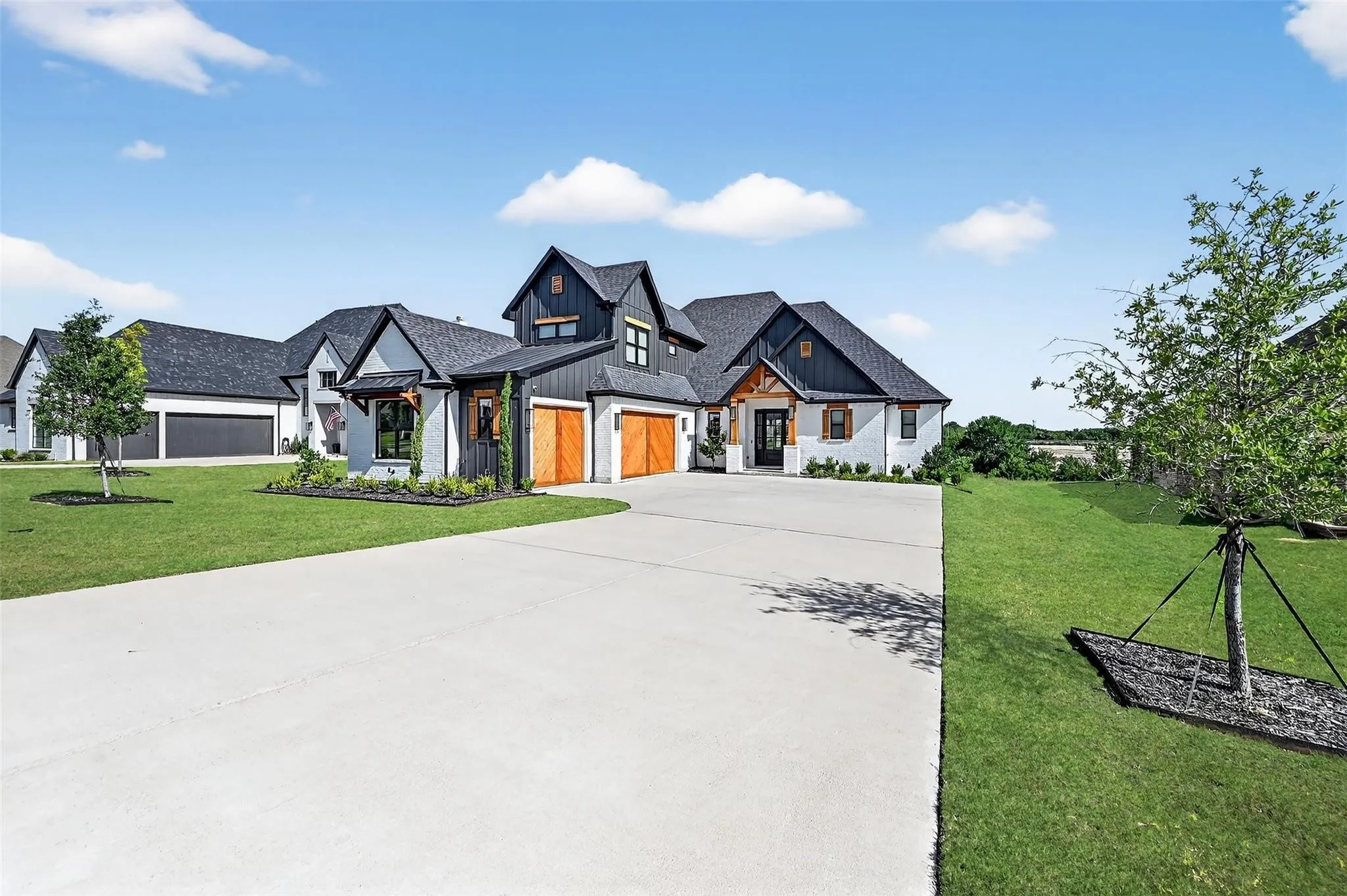 Single Family Residence For Rent in Grayson County , 2028 Fox Bend Trace, Gunter, Texas 75058, 3 Bedroom, 4 Bathroom, 3 Garage spaces, 2,524 Sqft, built in 2023, mls#21396755, Real Estate Agent in Gunter, Homes For Rent in Grayson county, Homes For Rent in Gunter, Realtor in Gunter Texas, Real Estate Brokerage Independent Realty Texas, Luminita Cordes Realtor
