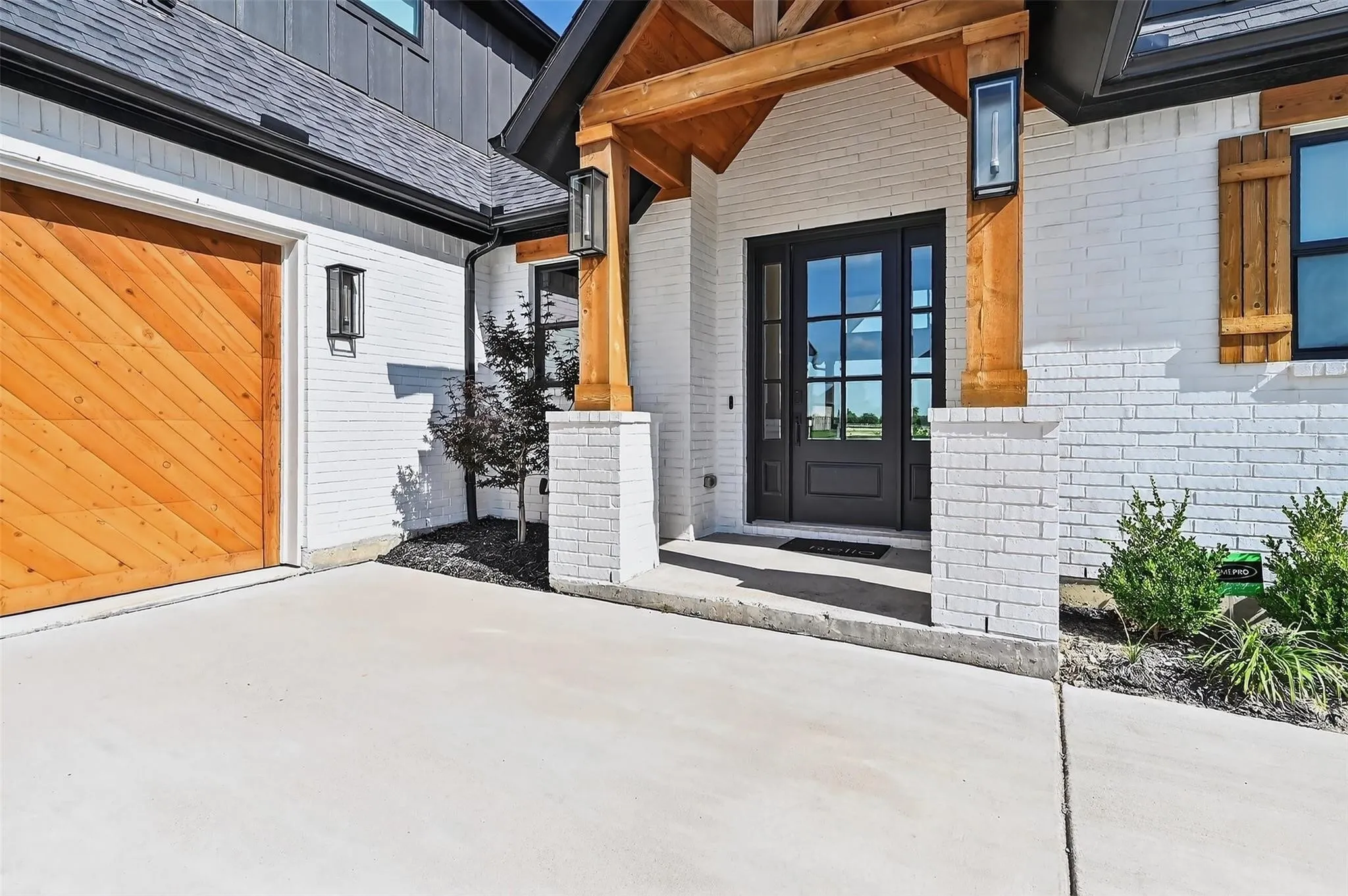 Single Family Residence For Rent in Grayson County , 2028 Fox Bend Trace, Gunter, Texas 75058, 3 Bedroom, 4 Bathroom, 3 Garage spaces, 2,524 Sqft, built in 2023, mls#21396755, Real Estate Agent in Gunter, Homes For Rent in Grayson county, Homes For Rent in Gunter, Realtor in Gunter Texas, Real Estate Brokerage Independent Realty Texas, Luminita Cordes Realtor