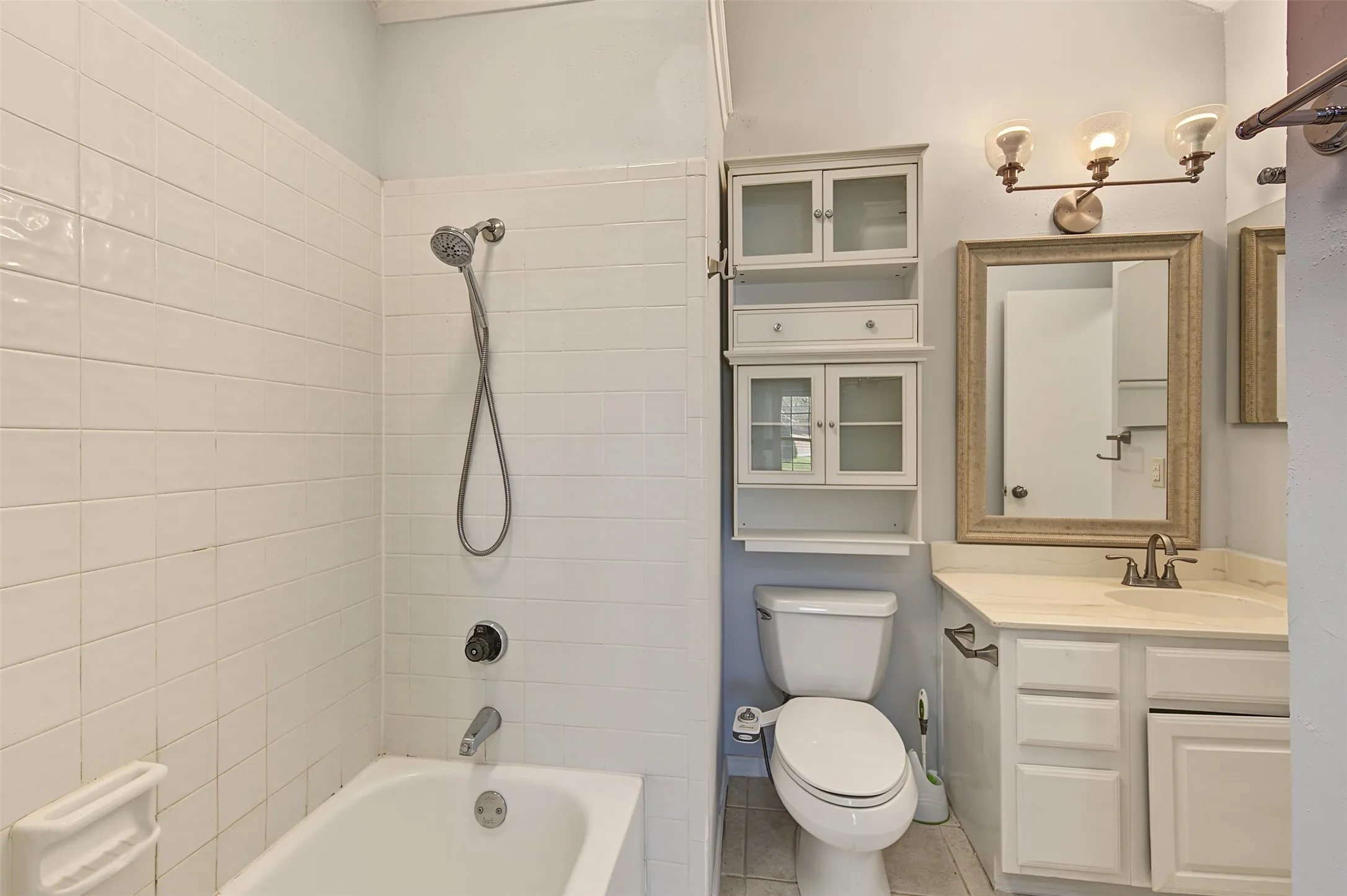 Townhouse For Rent in Dallas County , 2800 Keller Springs Road 1D, Carrollton, Texas 75006, 2 Bedroom, 1 Bathroom, 2 Garage spaces, 980 Sqft, built in 1985, mls#21401318, Real Estate Agent in Carrollton, Homes For Rent in Dallas county, Homes For Rent in Carrollton, Realtor in Carrollton Texas, Real Estate Brokerage Independent Realty Texas, Luminita Cordes Realtor