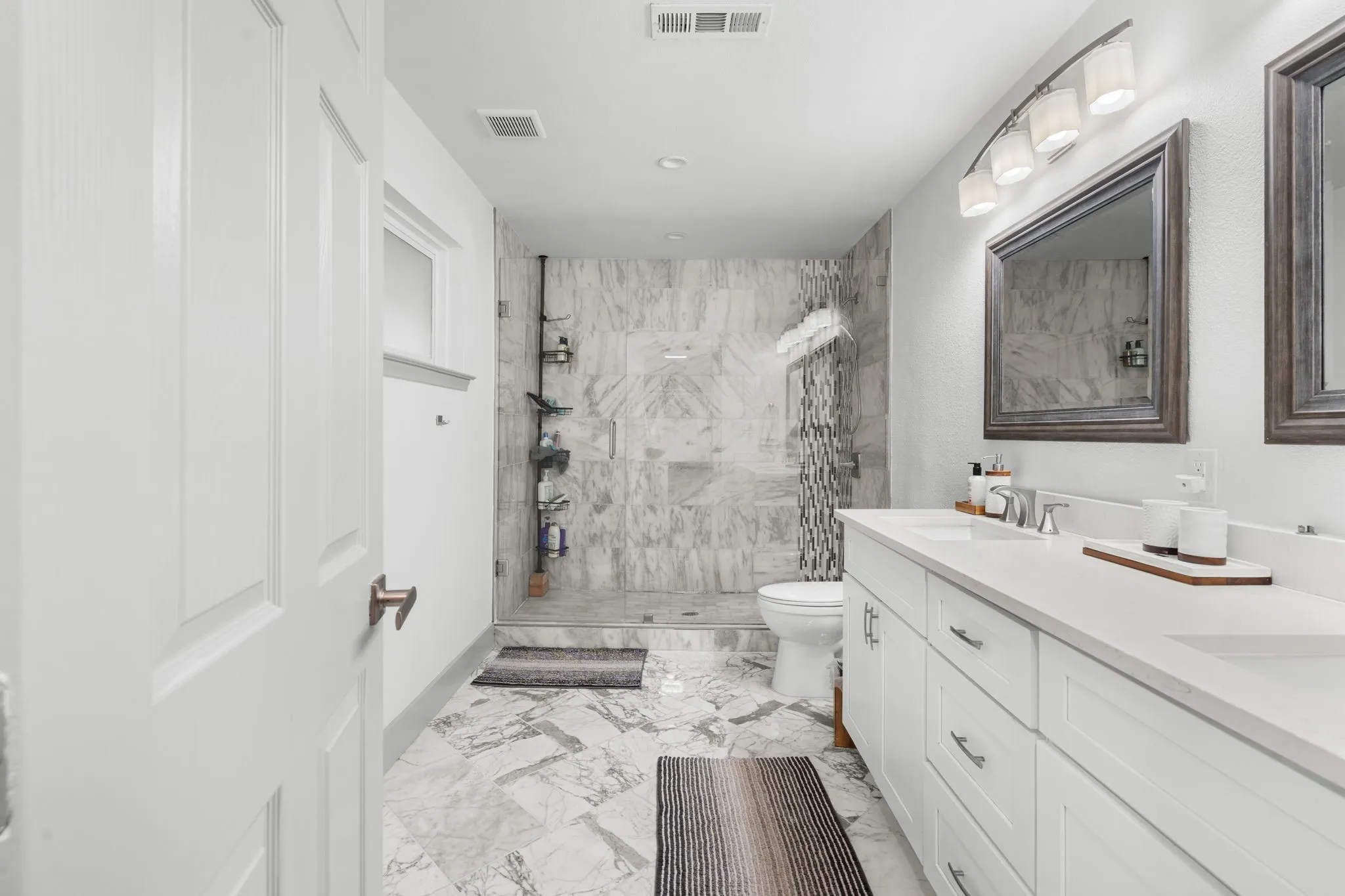 Single Family Residence For Sale in Dallas County , 5029 Mill Run Road, Dallas, Texas 75244, 4 Bedroom, 4 Bathroom, 2 Garage spaces, 2,512 Sqft, built in 1965, mls#21399203, Real Estate Agent in Dallas, Homes For Sale in Dallas county, Homes For Sale in Dallas, Realtor in Dallas Texas, Real Estate Brokerage Independent Realty Texas, Luminita Cordes Realtor