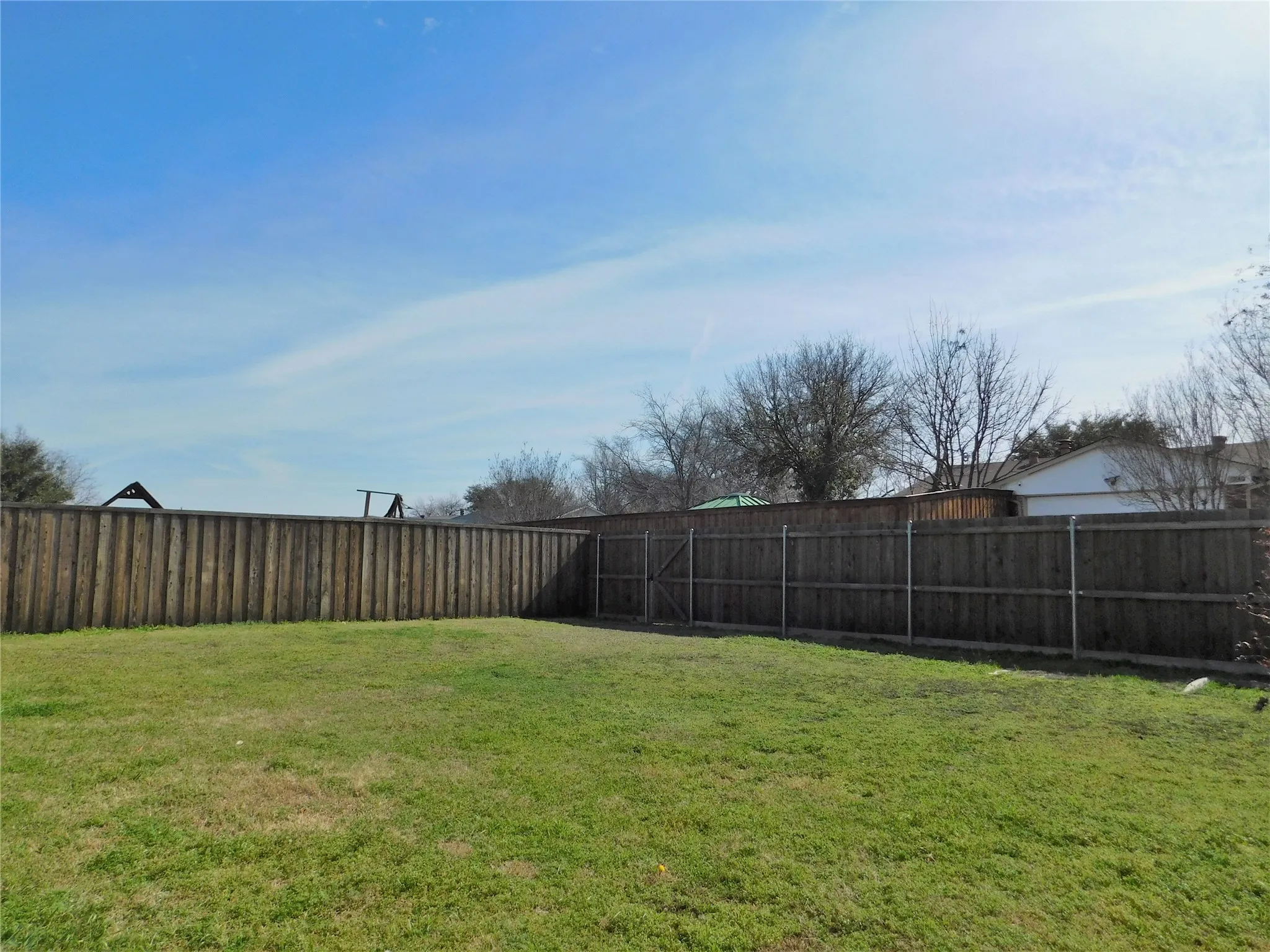 Single Family Residence For Rent in Denton County , 4937 Ward Drive, The Colony, Texas 75056, 3 Bedroom, 2 Bathroom, 1 Garage spaces, 1,249 Sqft, built in 1978, mls#21401314, Real Estate Agent in The Colony, Homes For Rent in Denton county, Homes For Rent in The Colony, Realtor in The Colony Texas, Real Estate Brokerage Independent Realty Texas, Luminita Cordes Realtor