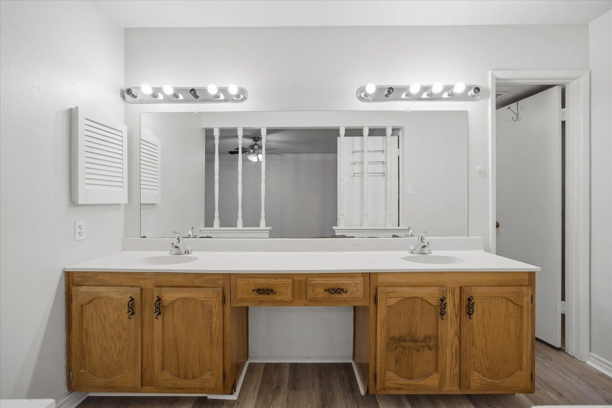 Single Family Residence For Rent in Kaufman County , 414 Carl C Senter Street, Forney, Texas 75126, 3 Bedroom, 2 Bathroom, 2 Garage spaces, 1,419 Sqft, built in 1981, mls#21395831, Real Estate Agent in Forney, Homes For Rent in Kaufman county, Homes For Rent in Forney, Realtor in Forney Texas, Real Estate Brokerage Independent Realty Texas, Luminita Cordes Realtor