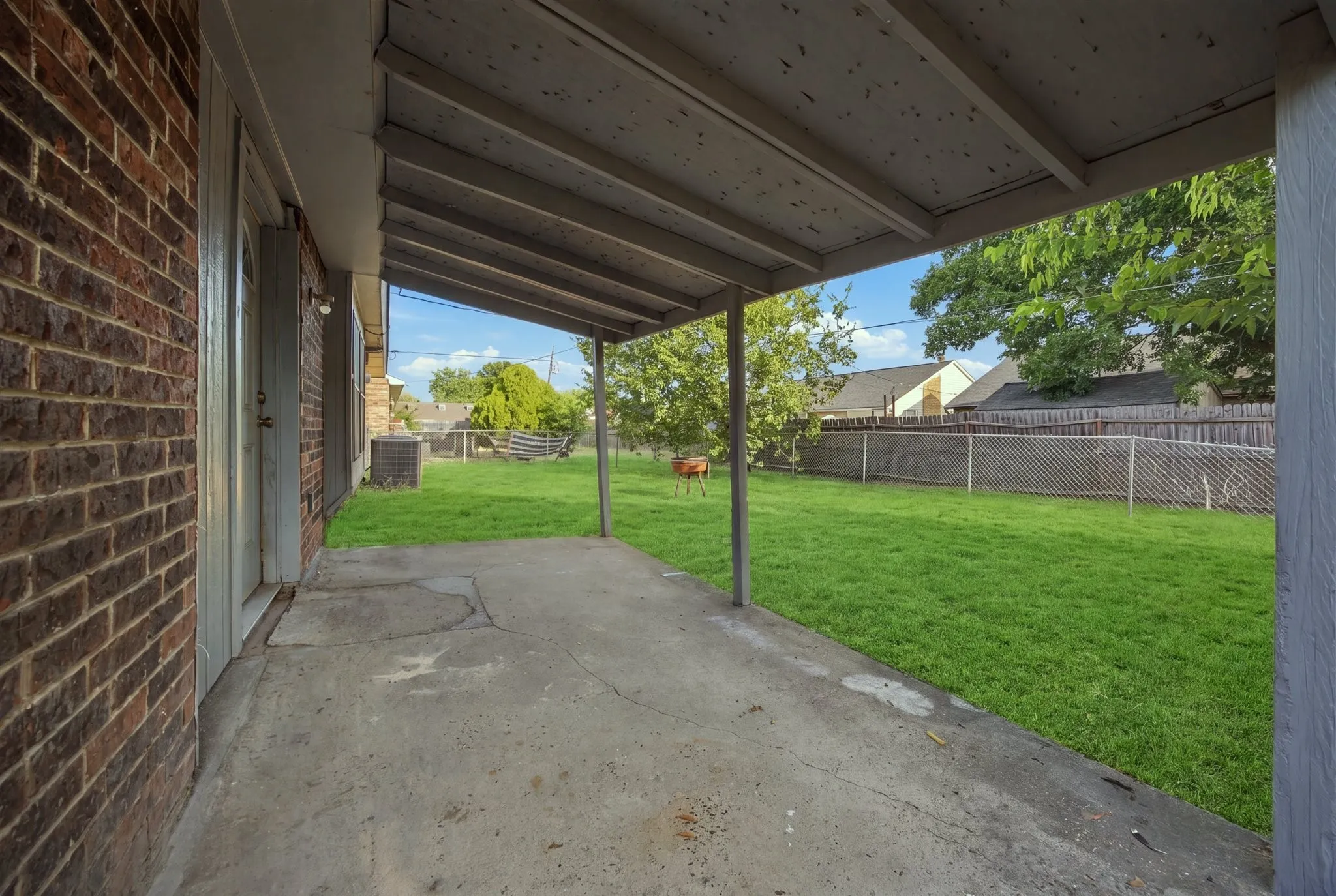 Single Family Residence For Rent in Kaufman County , 414 Carl C Senter Street, Forney, Texas 75126, 3 Bedroom, 2 Bathroom, 2 Garage spaces, 1,419 Sqft, built in 1981, mls#21395831, Real Estate Agent in Forney, Homes For Rent in Kaufman county, Homes For Rent in Forney, Realtor in Forney Texas, Real Estate Brokerage Independent Realty Texas, Luminita Cordes Realtor