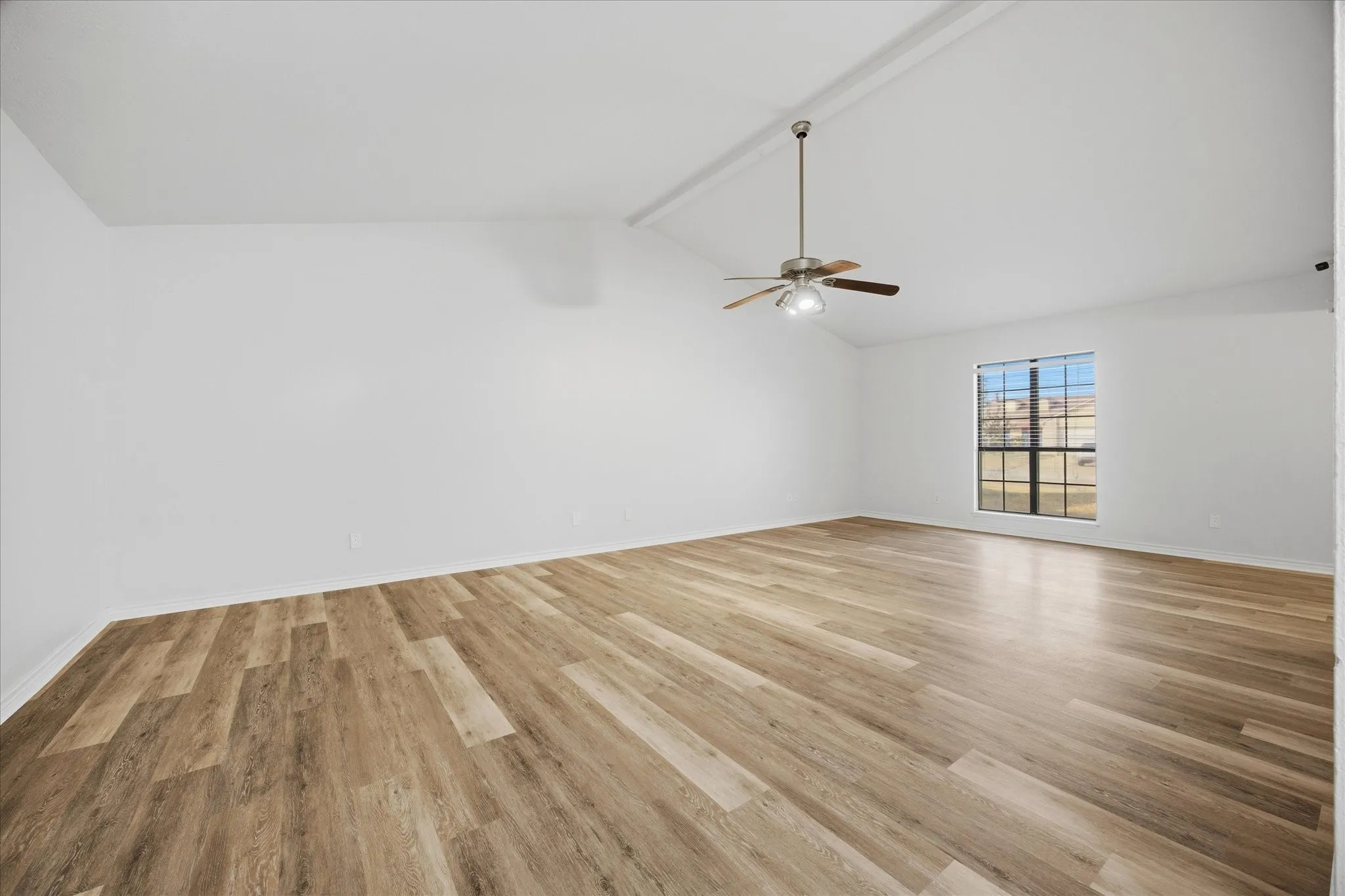 Single Family Residence For Rent in Kaufman County , 414 Carl C Senter Street, Forney, Texas 75126, 3 Bedroom, 2 Bathroom, 2 Garage spaces, 1,419 Sqft, built in 1981, mls#21395831, Real Estate Agent in Forney, Homes For Rent in Kaufman county, Homes For Rent in Forney, Realtor in Forney Texas, Real Estate Brokerage Independent Realty Texas, Luminita Cordes Realtor