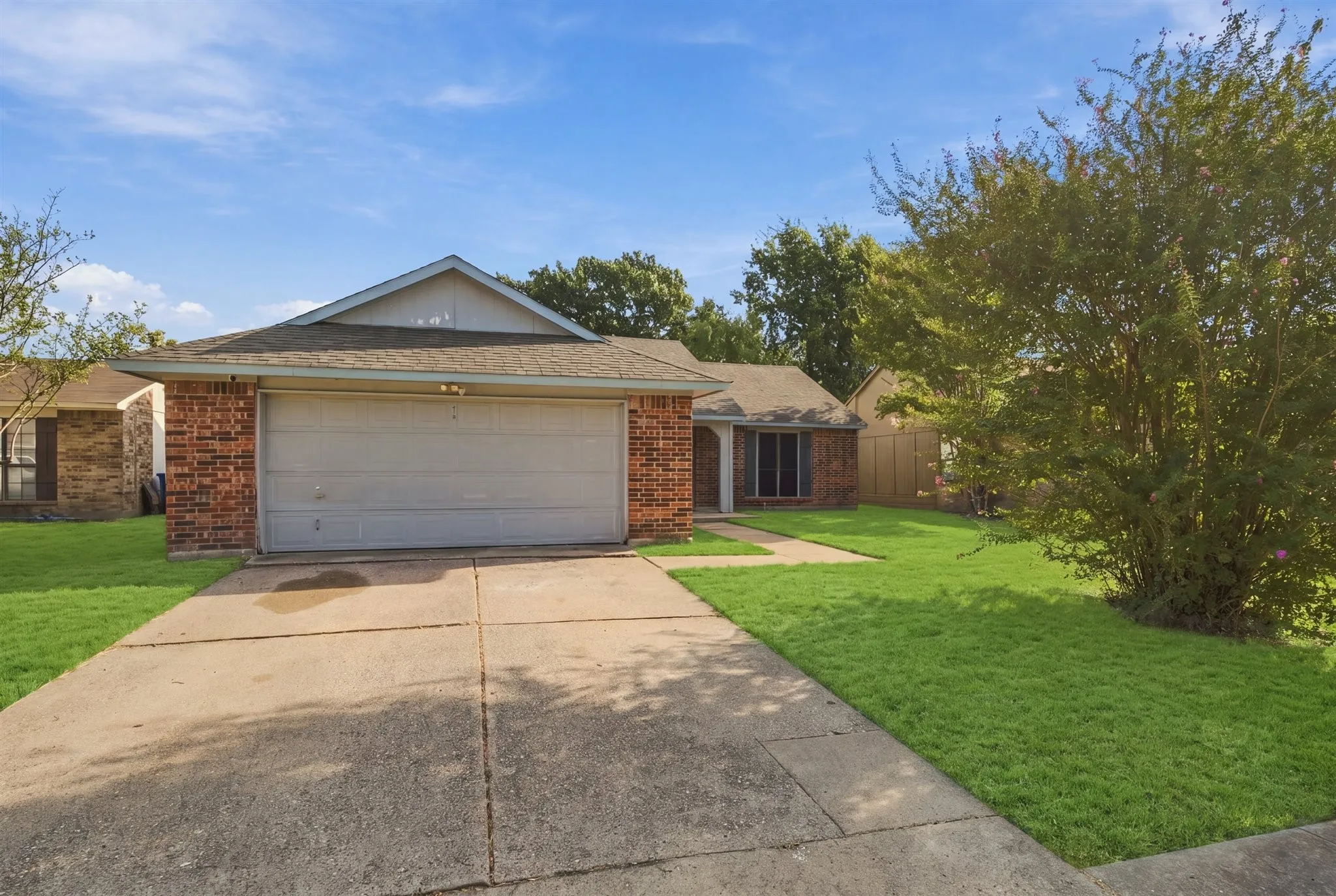 Single Family Residence For Rent in Kaufman County , 414 Carl C Senter Street, Forney, Texas 75126, 3 Bedroom, 2 Bathroom, 2 Garage spaces, 1,419 Sqft, built in 1981, mls#21395831, Real Estate Agent in Forney, Homes For Rent in Kaufman county, Homes For Rent in Forney, Realtor in Forney Texas, Real Estate Brokerage Independent Realty Texas, Luminita Cordes Realtor