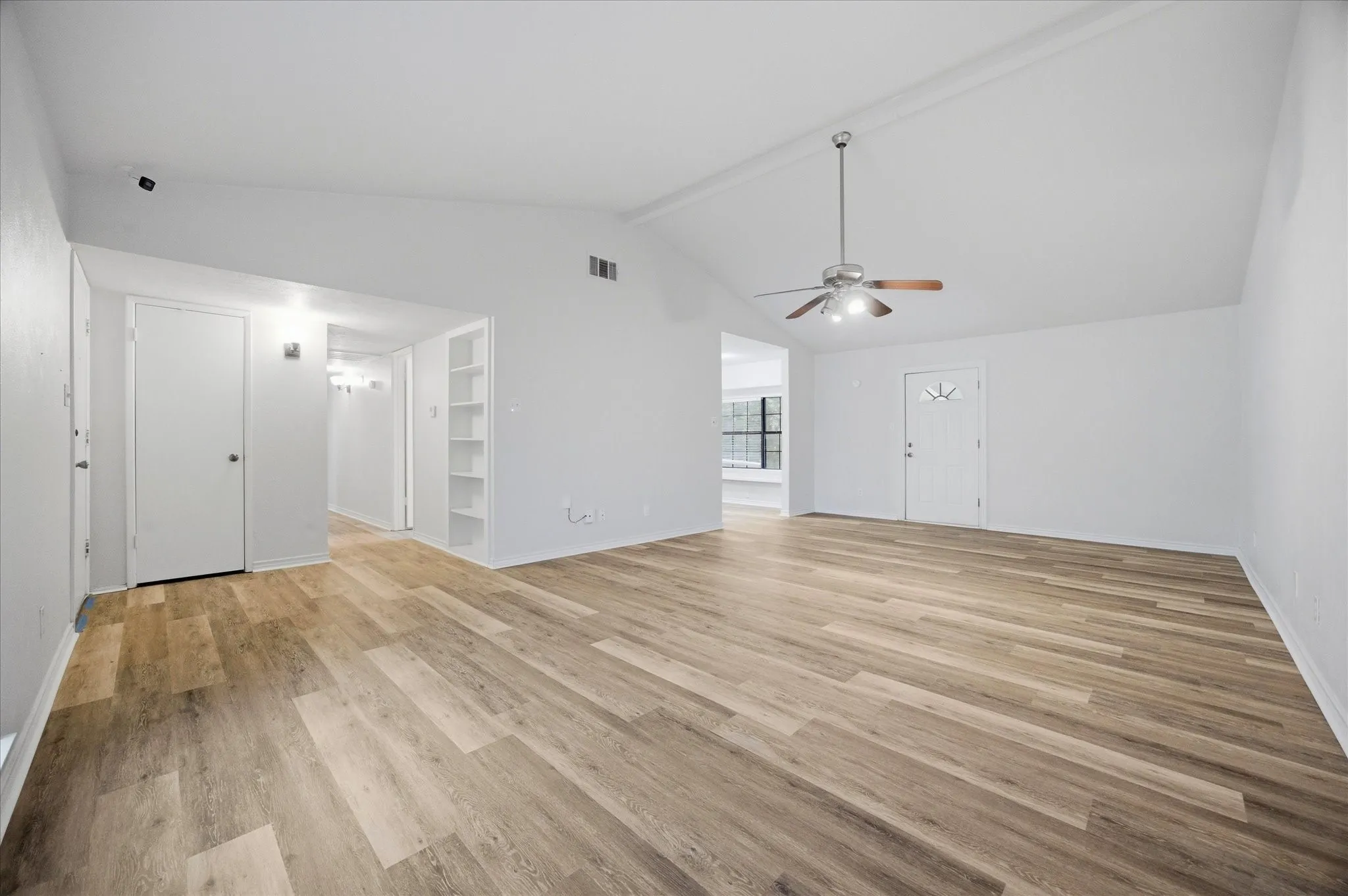 Single Family Residence For Rent in Kaufman County , 414 Carl C Senter Street, Forney, Texas 75126, 3 Bedroom, 2 Bathroom, 2 Garage spaces, 1,419 Sqft, built in 1981, mls#21395831, Real Estate Agent in Forney, Homes For Rent in Kaufman county, Homes For Rent in Forney, Realtor in Forney Texas, Real Estate Brokerage Independent Realty Texas, Luminita Cordes Realtor