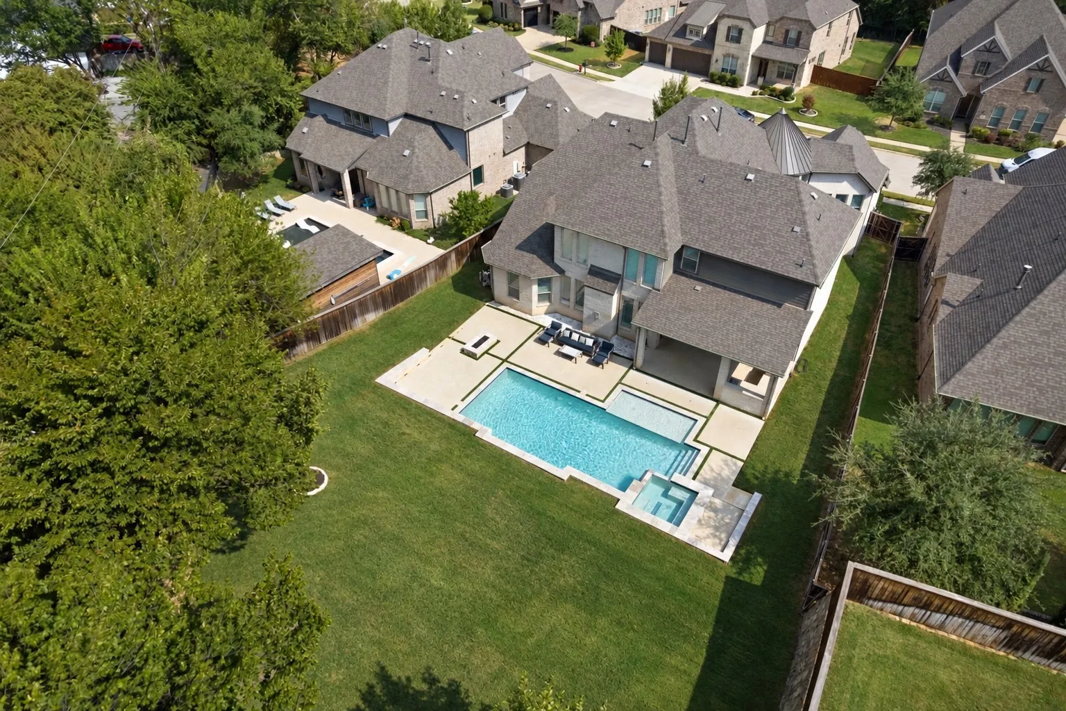 Single Family Residence For Sale in Tarrant County , 4212 Lombardy Court, Colleyville, Texas 76034, 5 Bedroom, 5 Bathroom, 3 Garage spaces, 5,096 Sqft, built in 2018, mls#21399933, Real Estate Agent in Colleyville, Homes For Sale in Tarrant county, Homes For Sale in Colleyville, Realtor in Colleyville Texas, Real Estate Brokerage Independent Realty Texas, Luminita Cordes Realtor