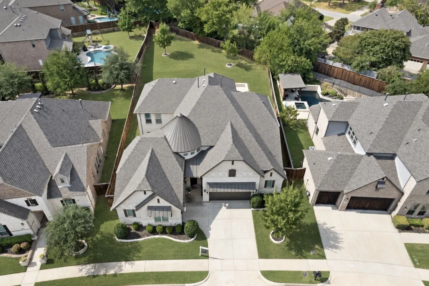 Single Family Residence For Sale in Tarrant County , 4212 Lombardy Court, Colleyville, Texas 76034, 5 Bedroom, 5 Bathroom, 3 Garage spaces, 5,096 Sqft, built in 2018, mls#21399933, Real Estate Agent in Colleyville, Homes For Sale in Tarrant county, Homes For Sale in Colleyville, Realtor in Colleyville Texas, Real Estate Brokerage Independent Realty Texas, Luminita Cordes Realtor