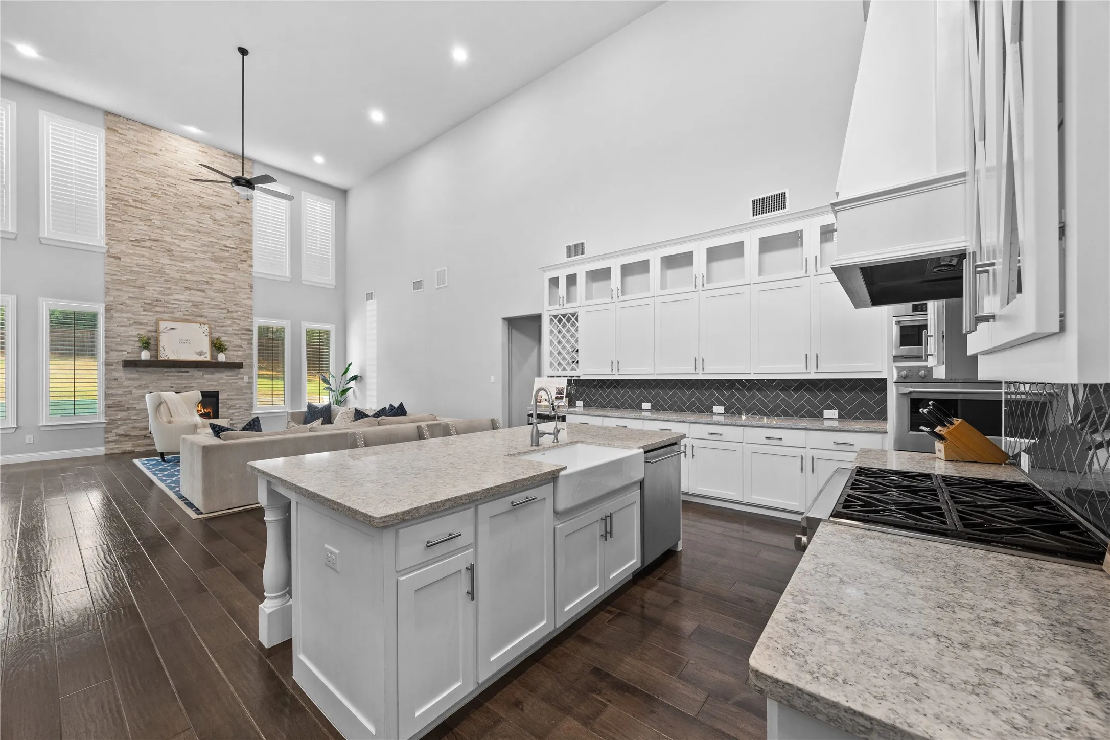 Single Family Residence For Sale in Tarrant County , 4212 Lombardy Court, Colleyville, Texas 76034, 5 Bedroom, 5 Bathroom, 3 Garage spaces, 5,096 Sqft, built in 2018, mls#21399933, Real Estate Agent in Colleyville, Homes For Sale in Tarrant county, Homes For Sale in Colleyville, Realtor in Colleyville Texas, Real Estate Brokerage Independent Realty Texas, Luminita Cordes Realtor