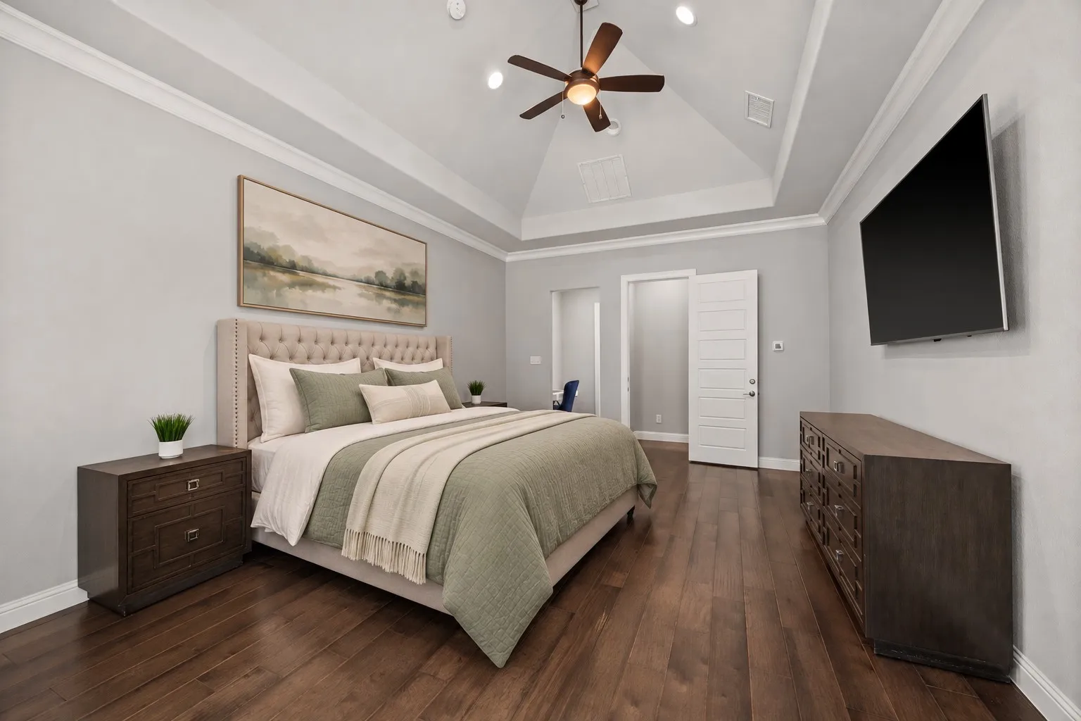Single Family Residence For Sale in Tarrant County , 4212 Lombardy Court, Colleyville, Texas 76034, 5 Bedroom, 5 Bathroom, 3 Garage spaces, 5,096 Sqft, built in 2018, mls#21399933, Real Estate Agent in Colleyville, Homes For Sale in Tarrant county, Homes For Sale in Colleyville, Realtor in Colleyville Texas, Real Estate Brokerage Independent Realty Texas, Luminita Cordes Realtor