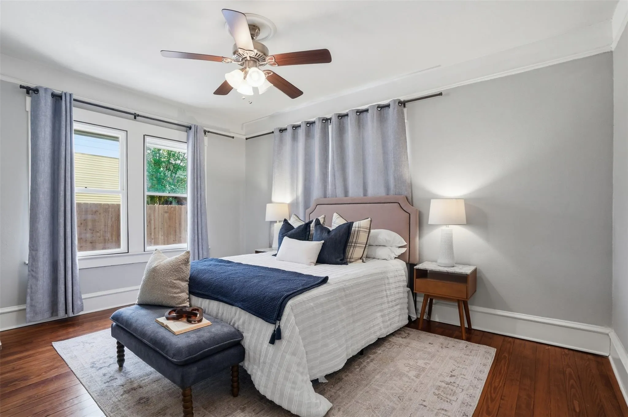 Single Family Residence For Rent in Tarrant County , 2212 Hurley Avenue, Fort Worth, Texas 76110, 4 Bedroom, 2 Bathroom, Garage spaces, 2,498 Sqft, built in 1911, mls#21399884, Real Estate Agent in Fort Worth, Homes For Rent in Tarrant county, Homes For Rent in Fort Worth, Realtor in Fort Worth Texas, Real Estate Brokerage Independent Realty Texas, Luminita Cordes Realtor