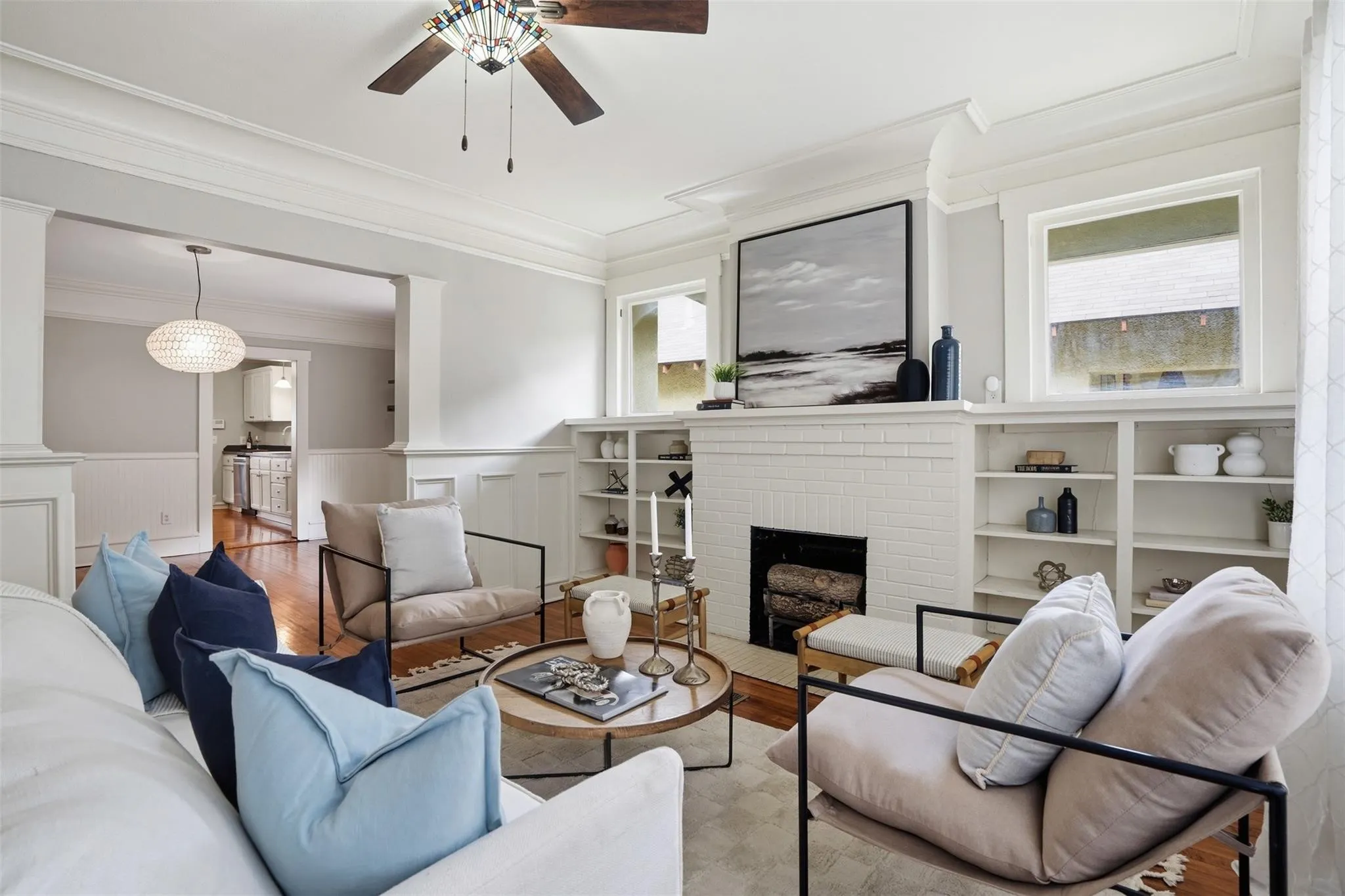 Single Family Residence For Rent in Tarrant County , 2212 Hurley Avenue, Fort Worth, Texas 76110, 4 Bedroom, 2 Bathroom, Garage spaces, 2,498 Sqft, built in 1911, mls#21399884, Real Estate Agent in Fort Worth, Homes For Rent in Tarrant county, Homes For Rent in Fort Worth, Realtor in Fort Worth Texas, Real Estate Brokerage Independent Realty Texas, Luminita Cordes Realtor