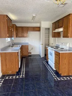 Single Family Residence For Rent in Taylor County , 3801 Duke Lane, Abilene, Texas 79602, 3 Bedroom, 2 Bathroom, 2 Garage spaces, 1,283 Sqft, built in 1993, mls#21401326, Real Estate Agent in Abilene, Homes For Rent in Taylor county, Homes For Rent in Abilene, Realtor in Abilene Texas, Real Estate Brokerage Independent Realty Texas, Luminita Cordes Realtor