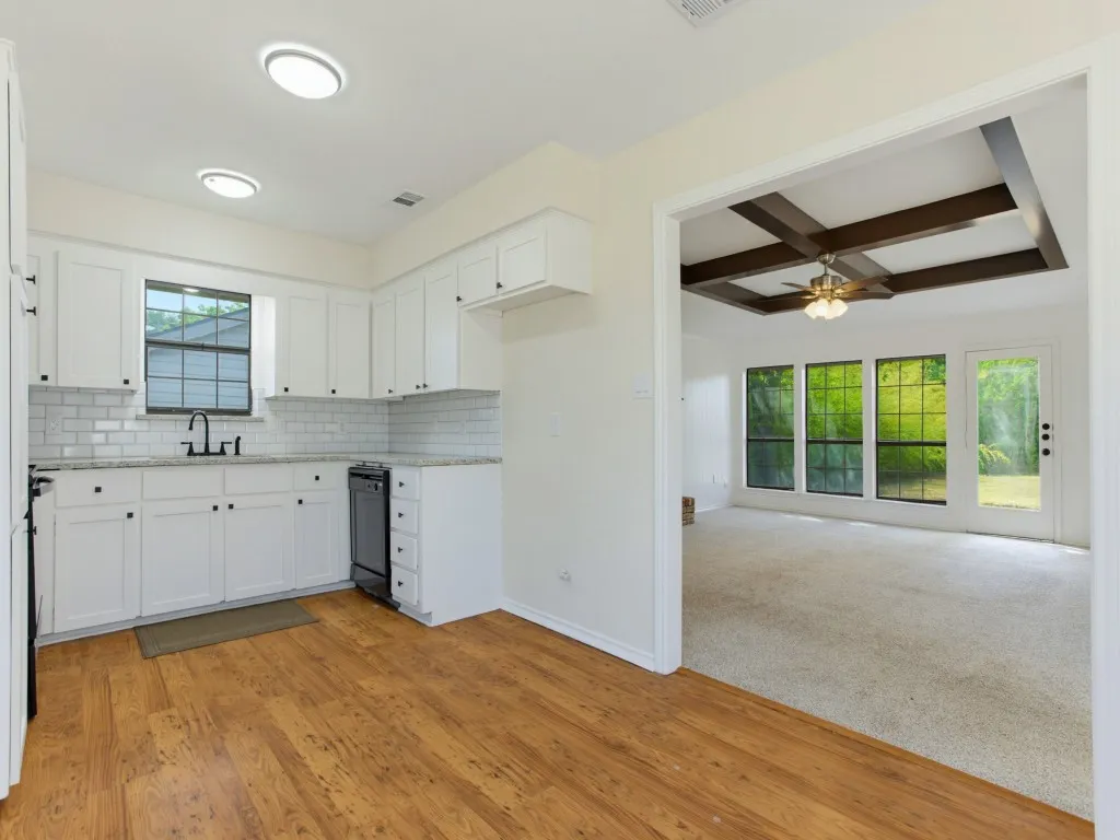 Single Family Residence For Sale in Dallas County , 5101 Brookview Drive, Sachse, Texas 75048, 3 Bedroom, 2 Bathroom, 2 Garage spaces, 1,589 Sqft, built in 1982, mls#21381937, Real Estate Agent in Sachse, Homes For Sale in Dallas county, Homes For Sale in Sachse, Realtor in Sachse Texas, Real Estate Brokerage Independent Realty Texas, Luminita Cordes Realtor