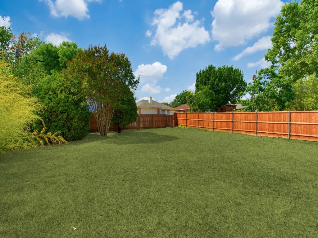 Single Family Residence For Sale in Dallas County , 5101 Brookview Drive, Sachse, Texas 75048, 3 Bedroom, 2 Bathroom, 2 Garage spaces, 1,589 Sqft, built in 1982, mls#21381937, Real Estate Agent in Sachse, Homes For Sale in Dallas county, Homes For Sale in Sachse, Realtor in Sachse Texas, Real Estate Brokerage Independent Realty Texas, Luminita Cordes Realtor