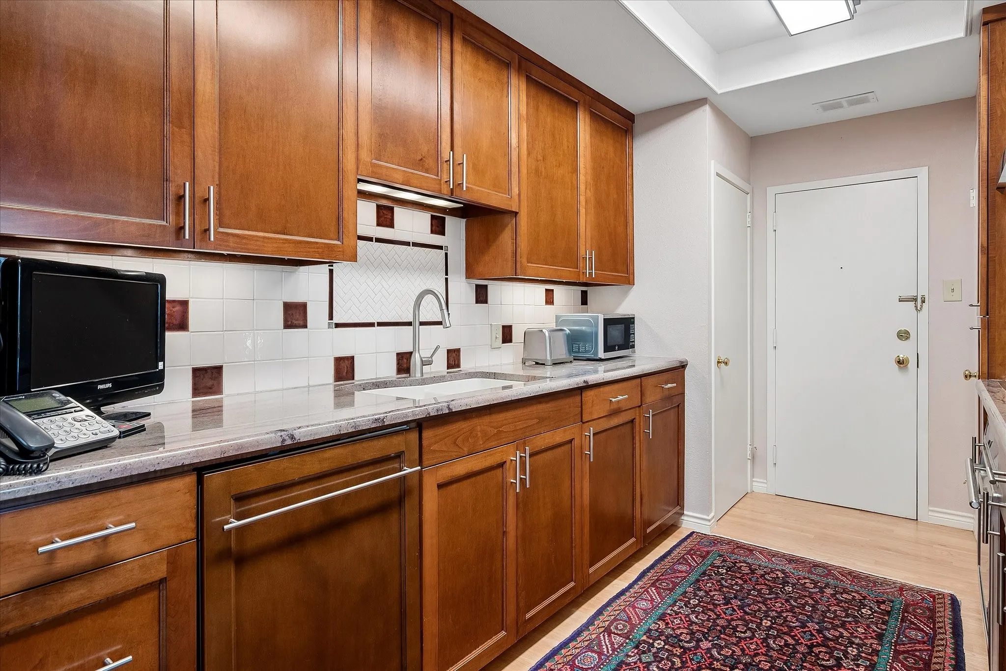 Condominium For Sale in Dallas County , 6335 W Northwest Highway 1117, Dallas, Texas 75225, 2 Bedroom, 3 Bathroom, 1 Garage spaces, 2,126 Sqft, built in 1966, mls#21398398, Real Estate Agent in Dallas, Homes For Sale in Dallas county, Homes For Sale in Dallas, Realtor in Dallas Texas, Real Estate Brokerage Independent Realty Texas, Luminita Cordes Realtor