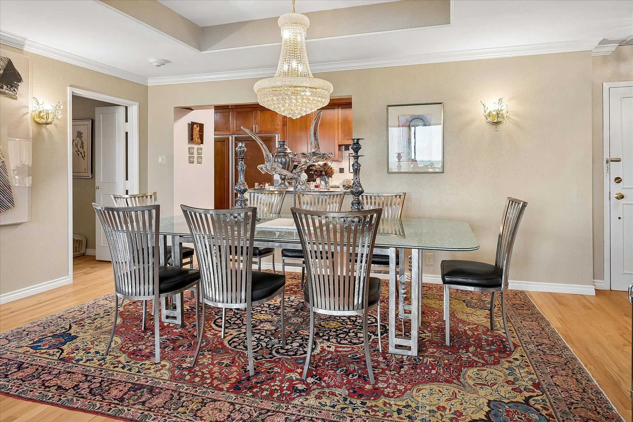 Condominium For Sale in Dallas County , 6335 W Northwest Highway 1117, Dallas, Texas 75225, 2 Bedroom, 3 Bathroom, 1 Garage spaces, 2,126 Sqft, built in 1966, mls#21398398, Real Estate Agent in Dallas, Homes For Sale in Dallas county, Homes For Sale in Dallas, Realtor in Dallas Texas, Real Estate Brokerage Independent Realty Texas, Luminita Cordes Realtor