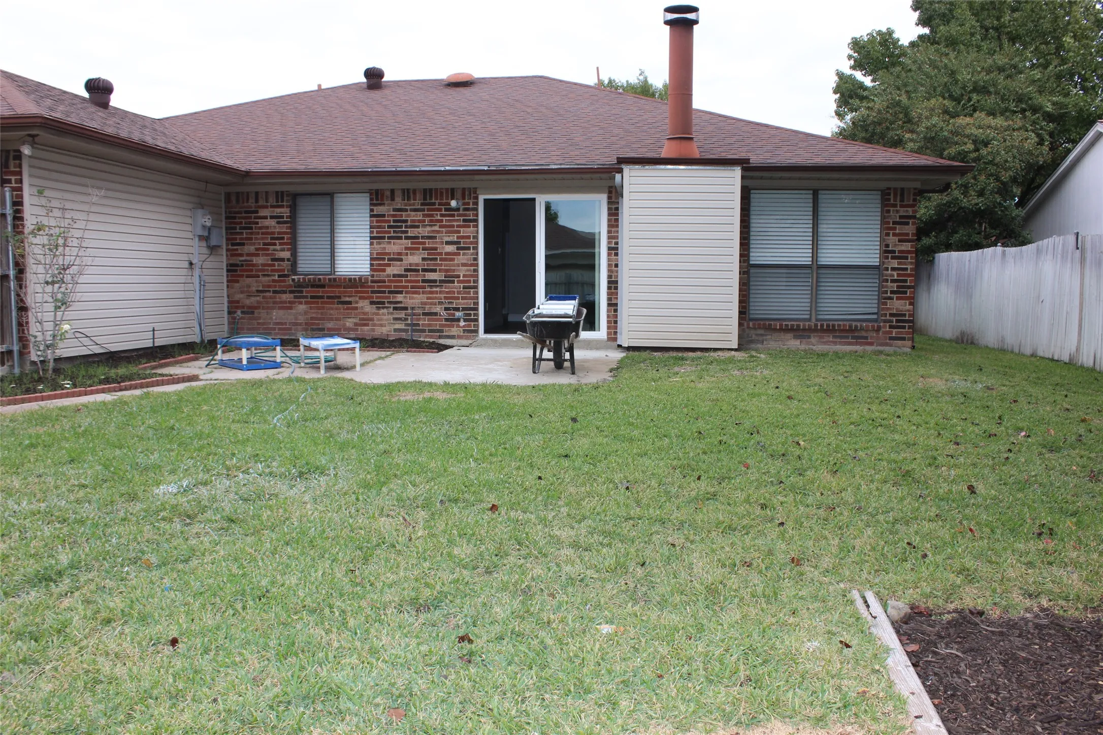 Single Family Residence For Rent in Collin County , 824 Shannon Drive, Plano, Texas 75025, 3 Bedroom, 2 Bathroom, 2 Garage spaces, 1,848 Sqft, built in 1984, mls#21401329, Real Estate Agent in Plano, Homes For Rent in Collin county, Homes For Rent in Plano, Realtor in Plano Texas, Real Estate Brokerage Independent Realty Texas, Luminita Cordes Realtor