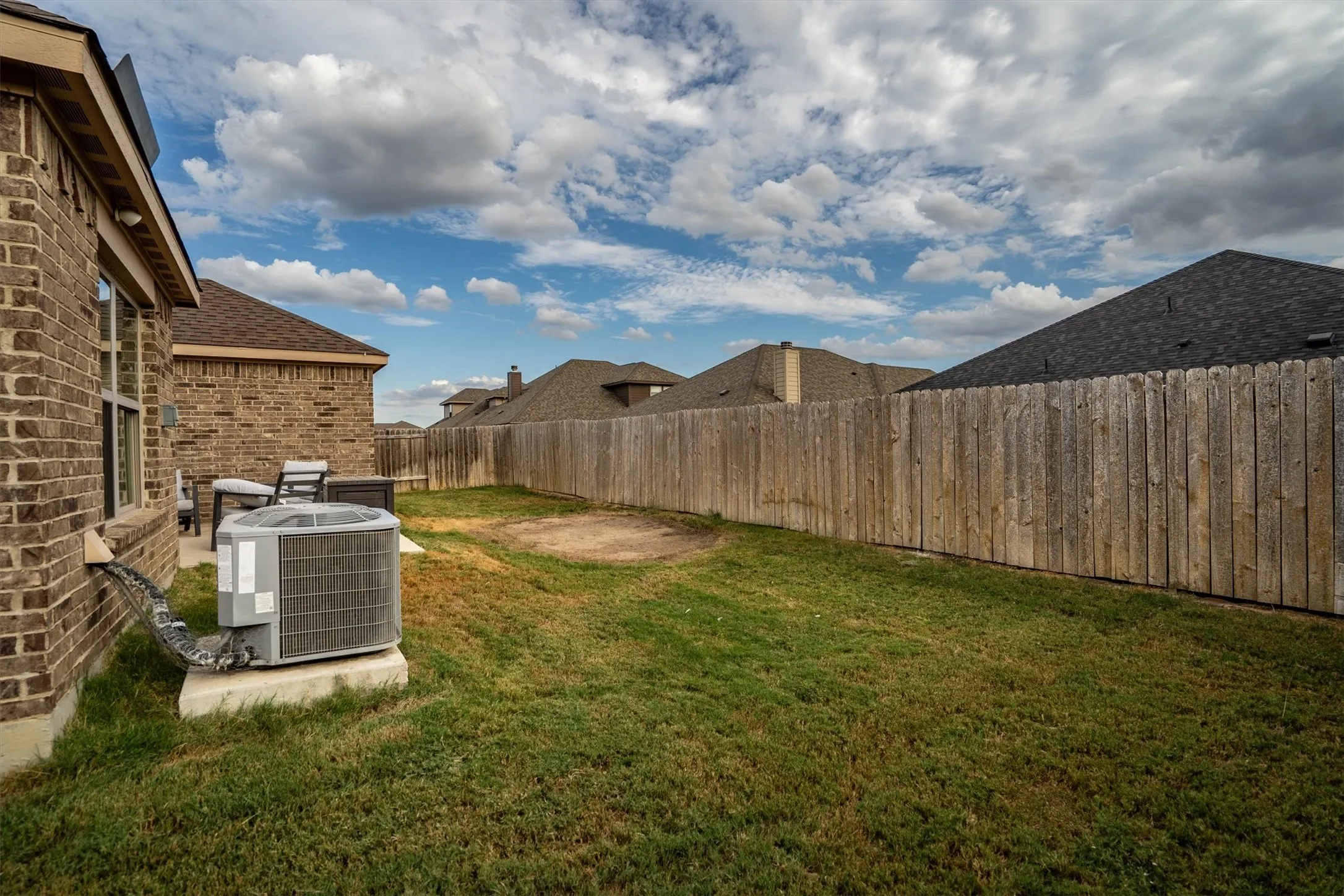Single Family Residence For Sale in Denton County , 4006 Lakeview Drive, Sanger, Texas 76266, 3 Bedroom, 2 Bathroom, 2 Garage spaces, 1,650 Sqft, built in 2020, mls#21400131, Real Estate Agent in Sanger, Homes For Sale in Denton county, Homes For Sale in Sanger, Realtor in Sanger Texas, Real Estate Brokerage Independent Realty Texas, Luminita Cordes Realtor