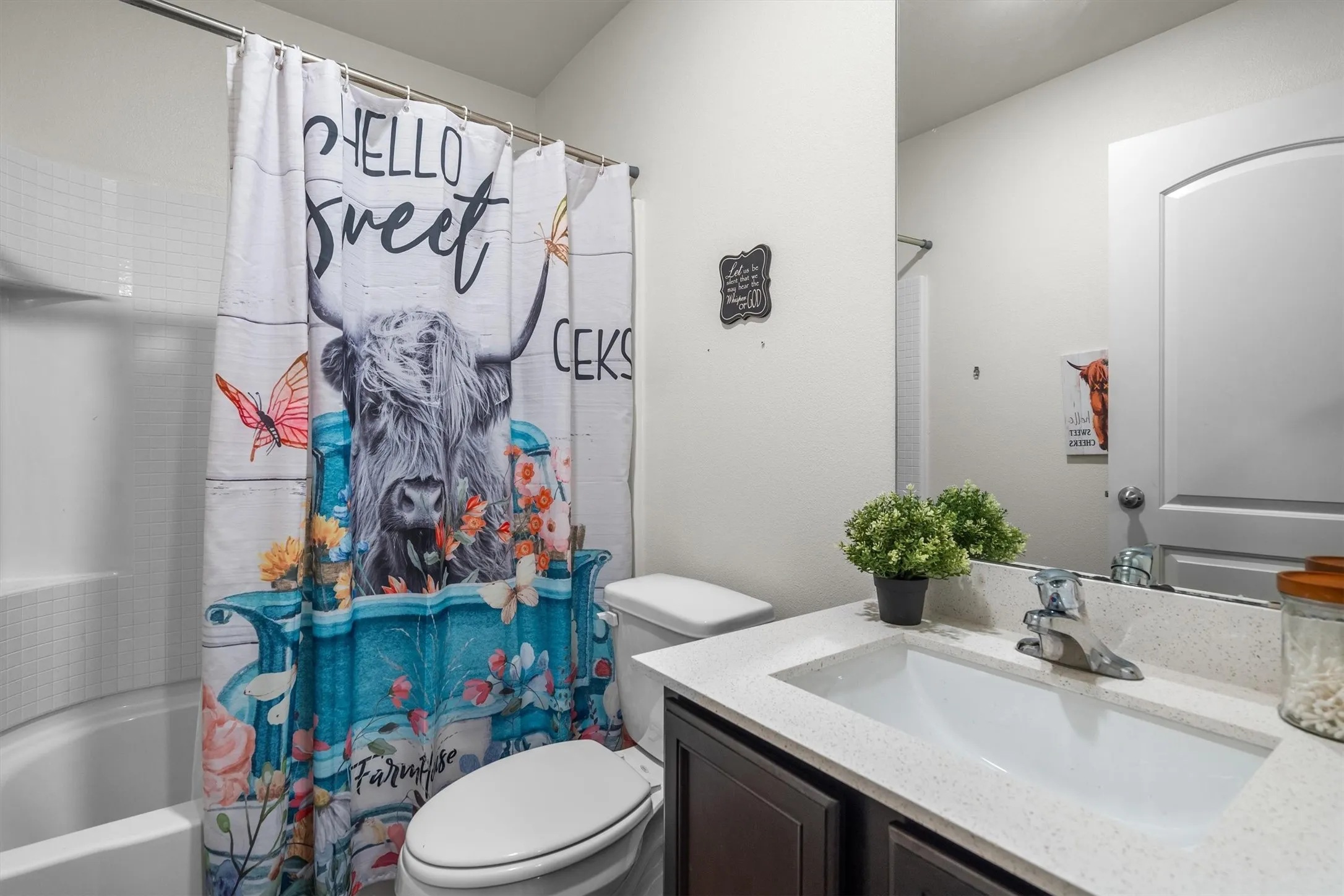 Single Family Residence For Sale in Denton County , 4006 Lakeview Drive, Sanger, Texas 76266, 3 Bedroom, 2 Bathroom, 2 Garage spaces, 1,650 Sqft, built in 2020, mls#21400131, Real Estate Agent in Sanger, Homes For Sale in Denton county, Homes For Sale in Sanger, Realtor in Sanger Texas, Real Estate Brokerage Independent Realty Texas, Luminita Cordes Realtor