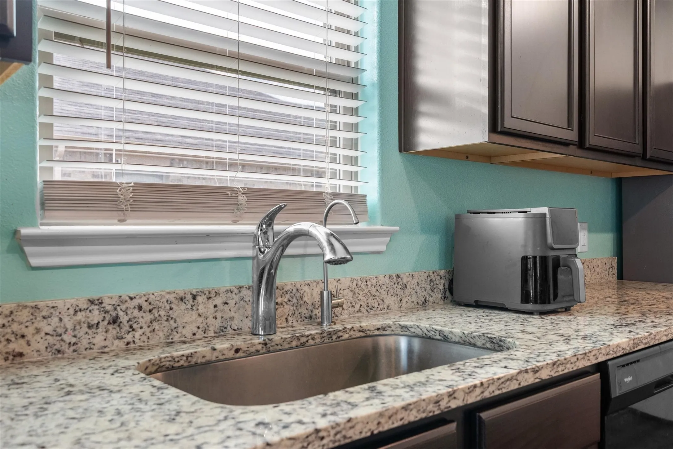 Single Family Residence For Sale in Denton County , 4006 Lakeview Drive, Sanger, Texas 76266, 3 Bedroom, 2 Bathroom, 2 Garage spaces, 1,650 Sqft, built in 2020, mls#21400131, Real Estate Agent in Sanger, Homes For Sale in Denton county, Homes For Sale in Sanger, Realtor in Sanger Texas, Real Estate Brokerage Independent Realty Texas, Luminita Cordes Realtor