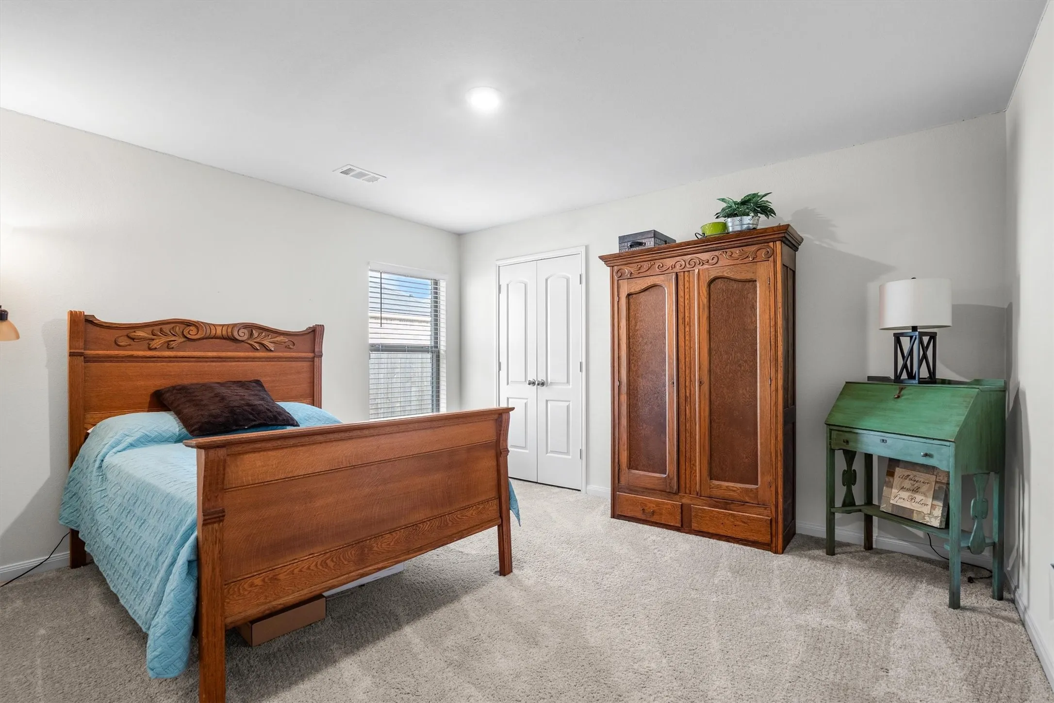 Single Family Residence For Sale in Denton County , 4006 Lakeview Drive, Sanger, Texas 76266, 3 Bedroom, 2 Bathroom, 2 Garage spaces, 1,650 Sqft, built in 2020, mls#21400131, Real Estate Agent in Sanger, Homes For Sale in Denton county, Homes For Sale in Sanger, Realtor in Sanger Texas, Real Estate Brokerage Independent Realty Texas, Luminita Cordes Realtor