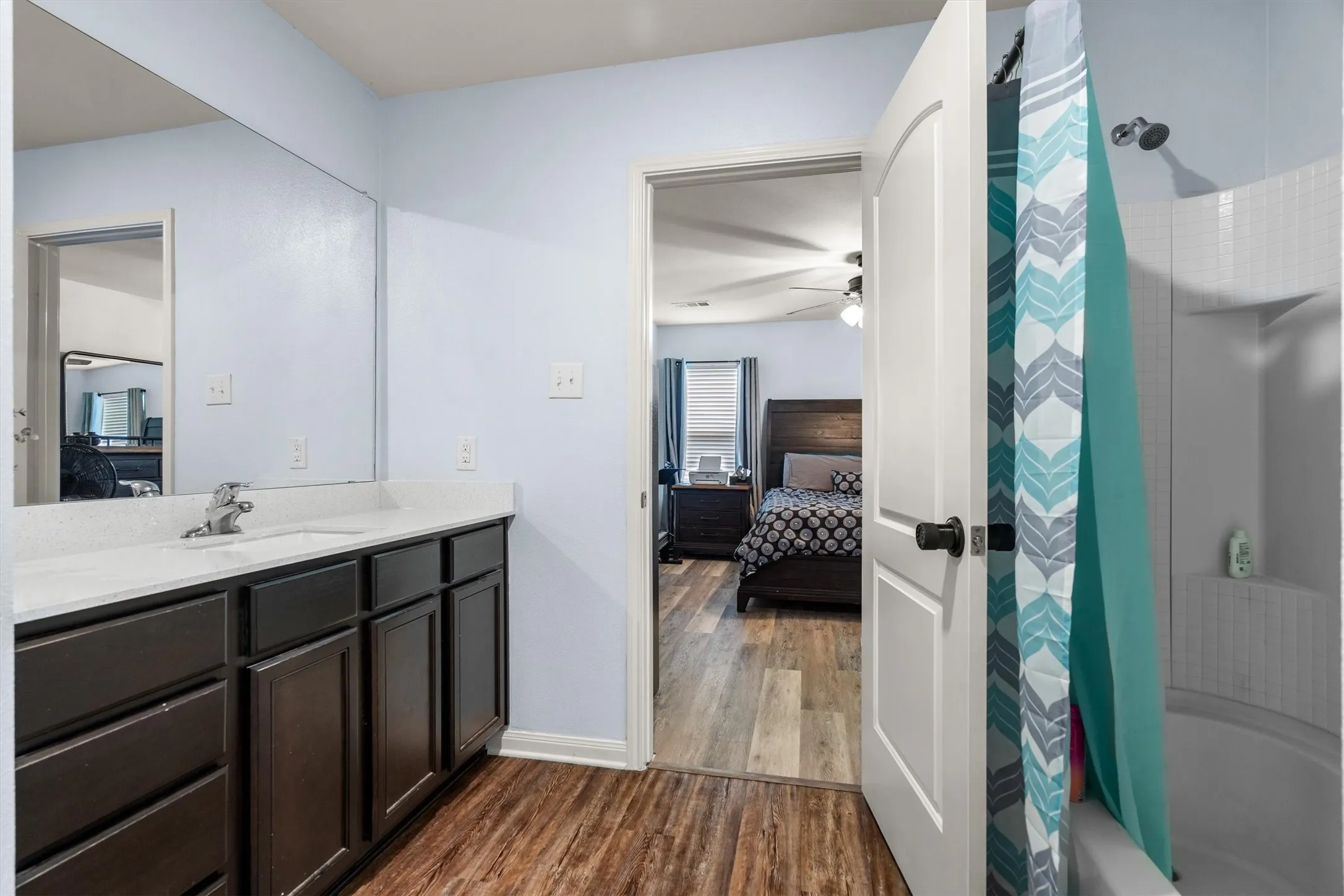 Single Family Residence For Sale in Denton County , 4006 Lakeview Drive, Sanger, Texas 76266, 3 Bedroom, 2 Bathroom, 2 Garage spaces, 1,650 Sqft, built in 2020, mls#21400131, Real Estate Agent in Sanger, Homes For Sale in Denton county, Homes For Sale in Sanger, Realtor in Sanger Texas, Real Estate Brokerage Independent Realty Texas, Luminita Cordes Realtor