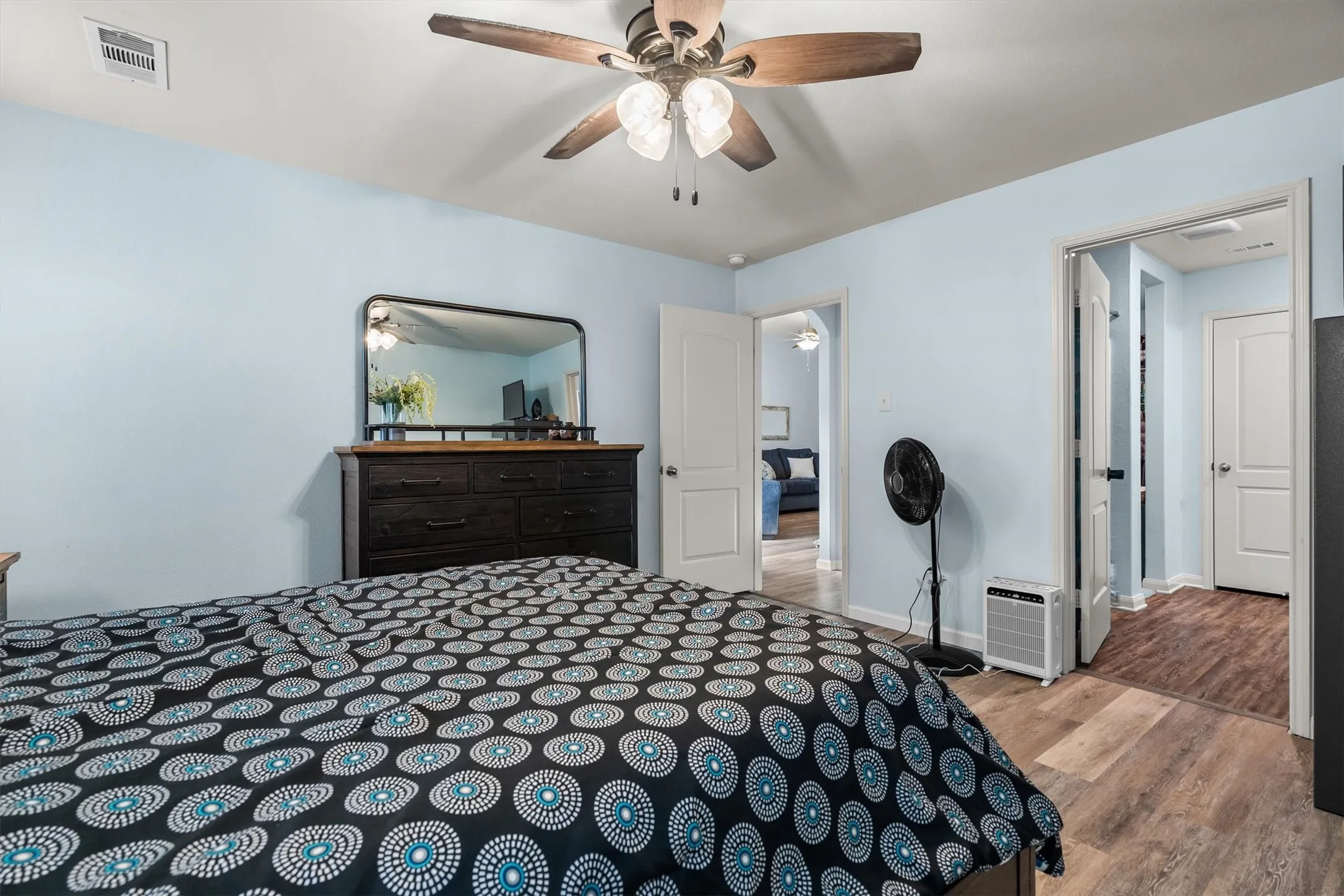 Single Family Residence For Sale in Denton County , 4006 Lakeview Drive, Sanger, Texas 76266, 3 Bedroom, 2 Bathroom, 2 Garage spaces, 1,650 Sqft, built in 2020, mls#21400131, Real Estate Agent in Sanger, Homes For Sale in Denton county, Homes For Sale in Sanger, Realtor in Sanger Texas, Real Estate Brokerage Independent Realty Texas, Luminita Cordes Realtor
