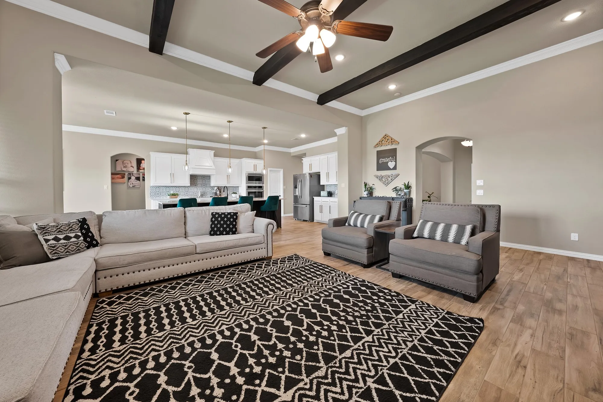 Single Family Residence For Sale in Grayson County , 259 Durning Road, Van Alstyne, Texas 75495, 4 Bedroom, 3 Bathroom, 3 Garage spaces, 3,066 Sqft, built in 2021, mls#21400953, Real Estate Agent in Van Alstyne, Homes For Sale in Grayson county, Homes For Sale in Van Alstyne, Realtor in Van Alstyne Texas, Real Estate Brokerage Independent Realty Texas, Luminita Cordes Realtor