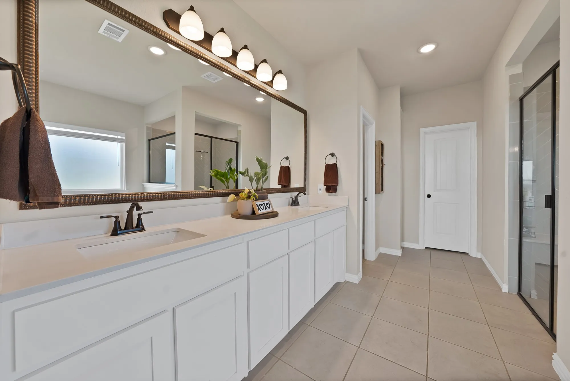 Single Family Residence For Sale in Grayson County , 259 Durning Road, Van Alstyne, Texas 75495, 4 Bedroom, 3 Bathroom, 3 Garage spaces, 3,066 Sqft, built in 2021, mls#21400953, Real Estate Agent in Van Alstyne, Homes For Sale in Grayson county, Homes For Sale in Van Alstyne, Realtor in Van Alstyne Texas, Real Estate Brokerage Independent Realty Texas, Luminita Cordes Realtor