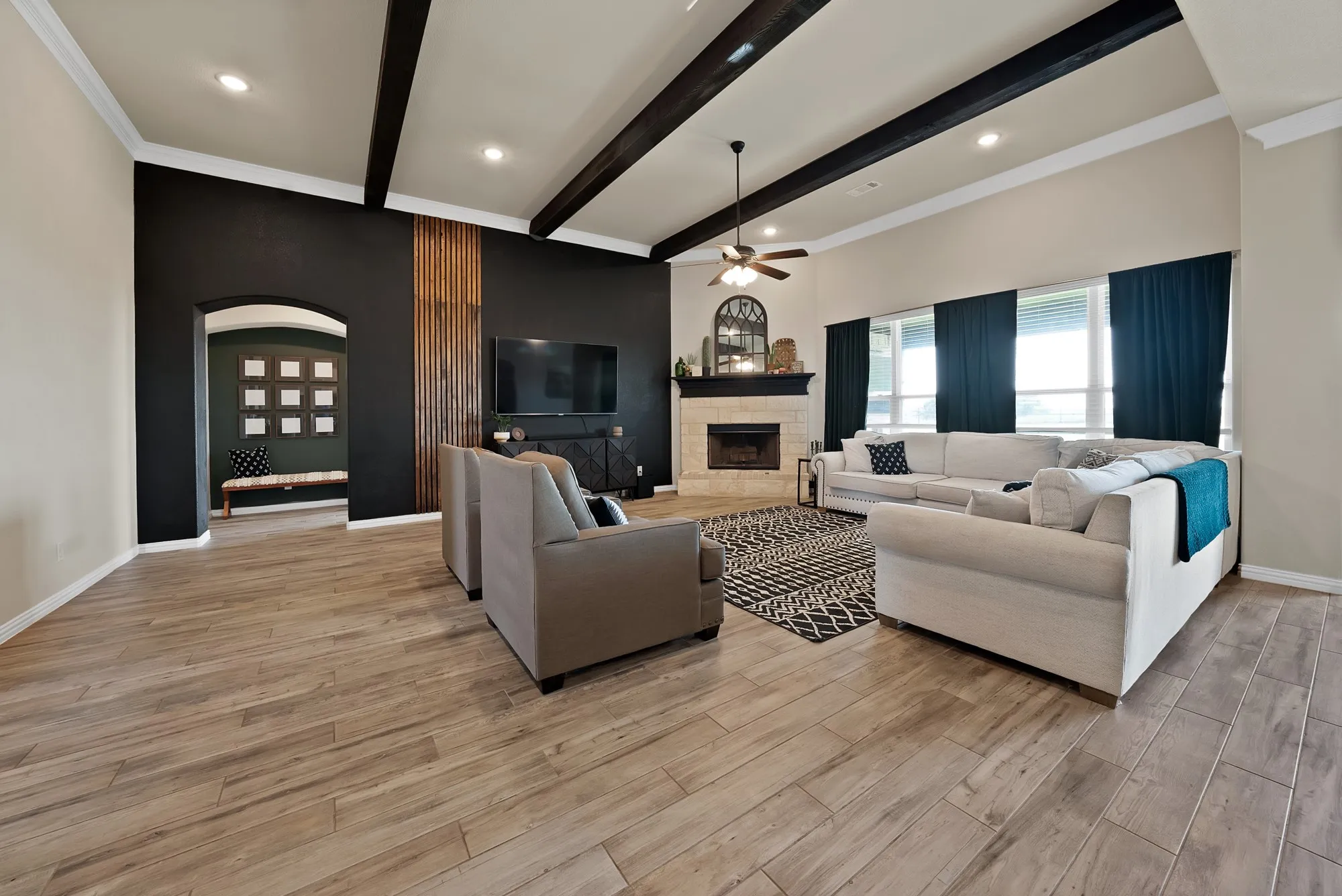 Single Family Residence For Sale in Grayson County , 259 Durning Road, Van Alstyne, Texas 75495, 4 Bedroom, 3 Bathroom, 3 Garage spaces, 3,066 Sqft, built in 2021, mls#21400953, Real Estate Agent in Van Alstyne, Homes For Sale in Grayson county, Homes For Sale in Van Alstyne, Realtor in Van Alstyne Texas, Real Estate Brokerage Independent Realty Texas, Luminita Cordes Realtor