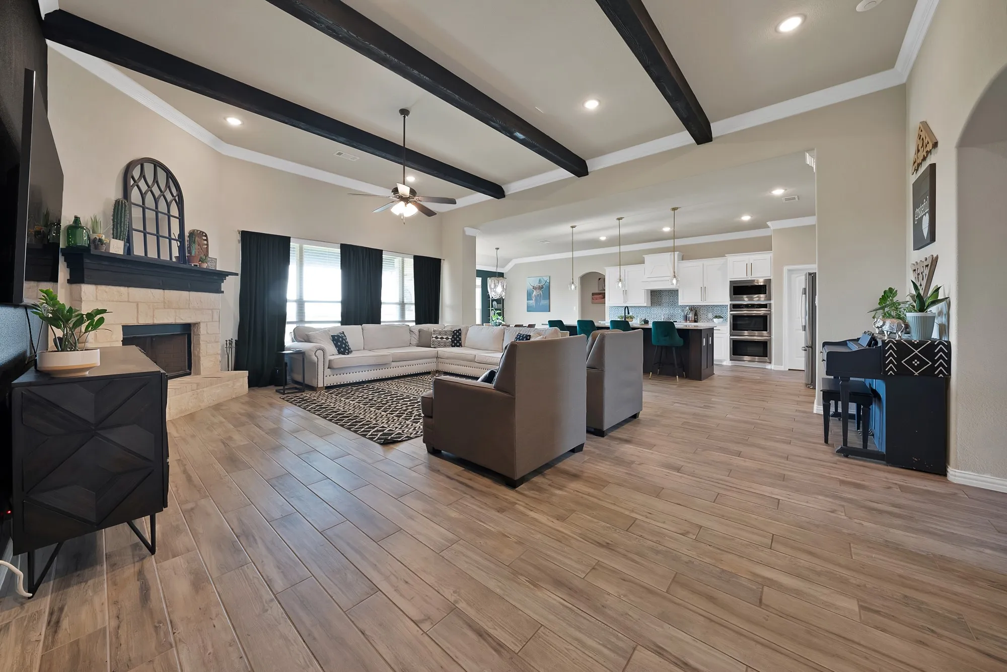 Single Family Residence For Sale in Grayson County , 259 Durning Road, Van Alstyne, Texas 75495, 4 Bedroom, 3 Bathroom, 3 Garage spaces, 3,066 Sqft, built in 2021, mls#21400953, Real Estate Agent in Van Alstyne, Homes For Sale in Grayson county, Homes For Sale in Van Alstyne, Realtor in Van Alstyne Texas, Real Estate Brokerage Independent Realty Texas, Luminita Cordes Realtor