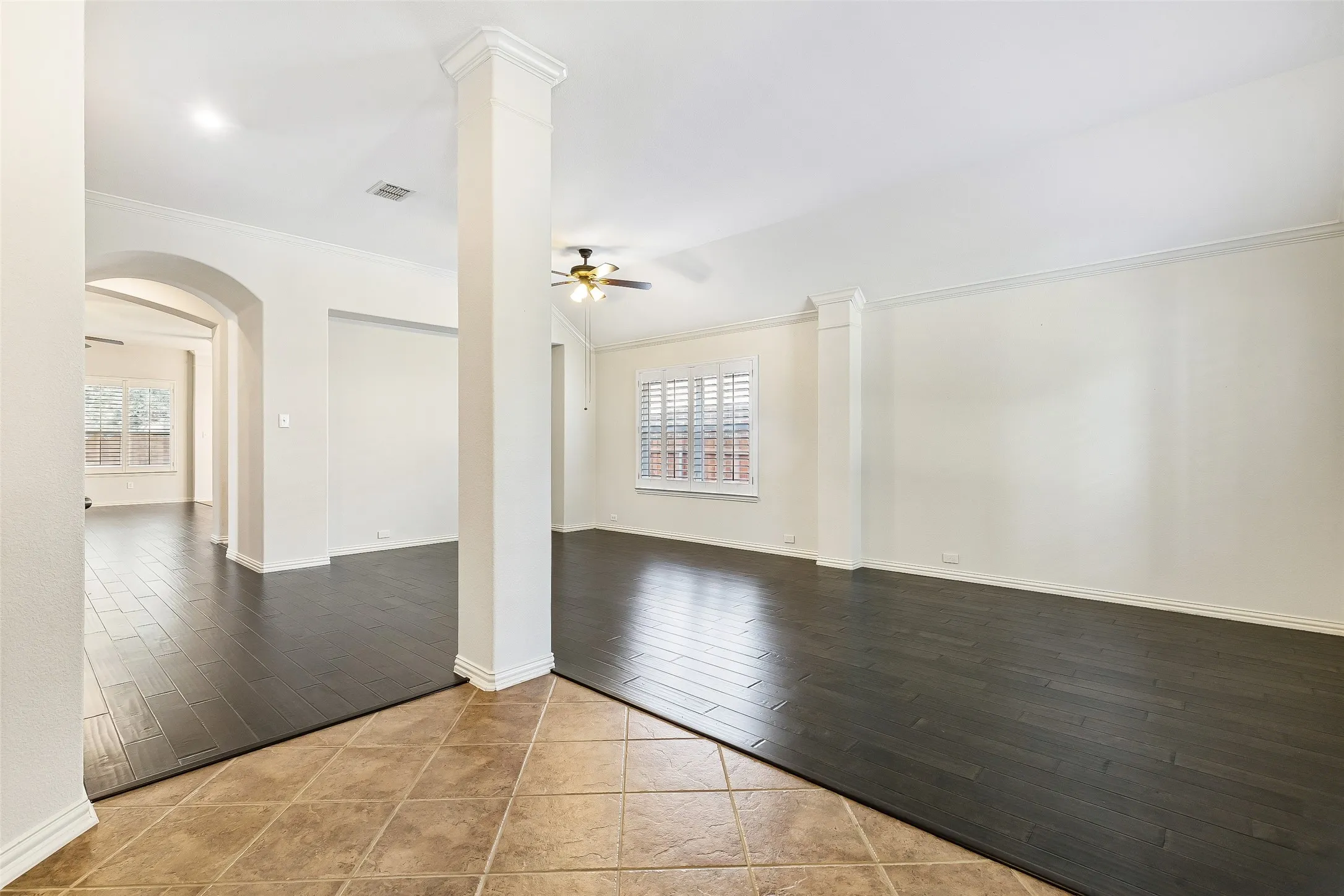Single Family Residence For Sale in Collin County , 405 Highland Ridge Drive, Wylie, Texas 75098, 3 Bedroom, 2 Bathroom, 2 Garage spaces, 2,110 Sqft, built in 2010, mls#21399957, Real Estate Agent in Wylie, Homes For Sale in Collin county, Homes For Sale in Wylie, Realtor in Wylie Texas, Real Estate Brokerage Independent Realty Texas, Luminita Cordes Realtor